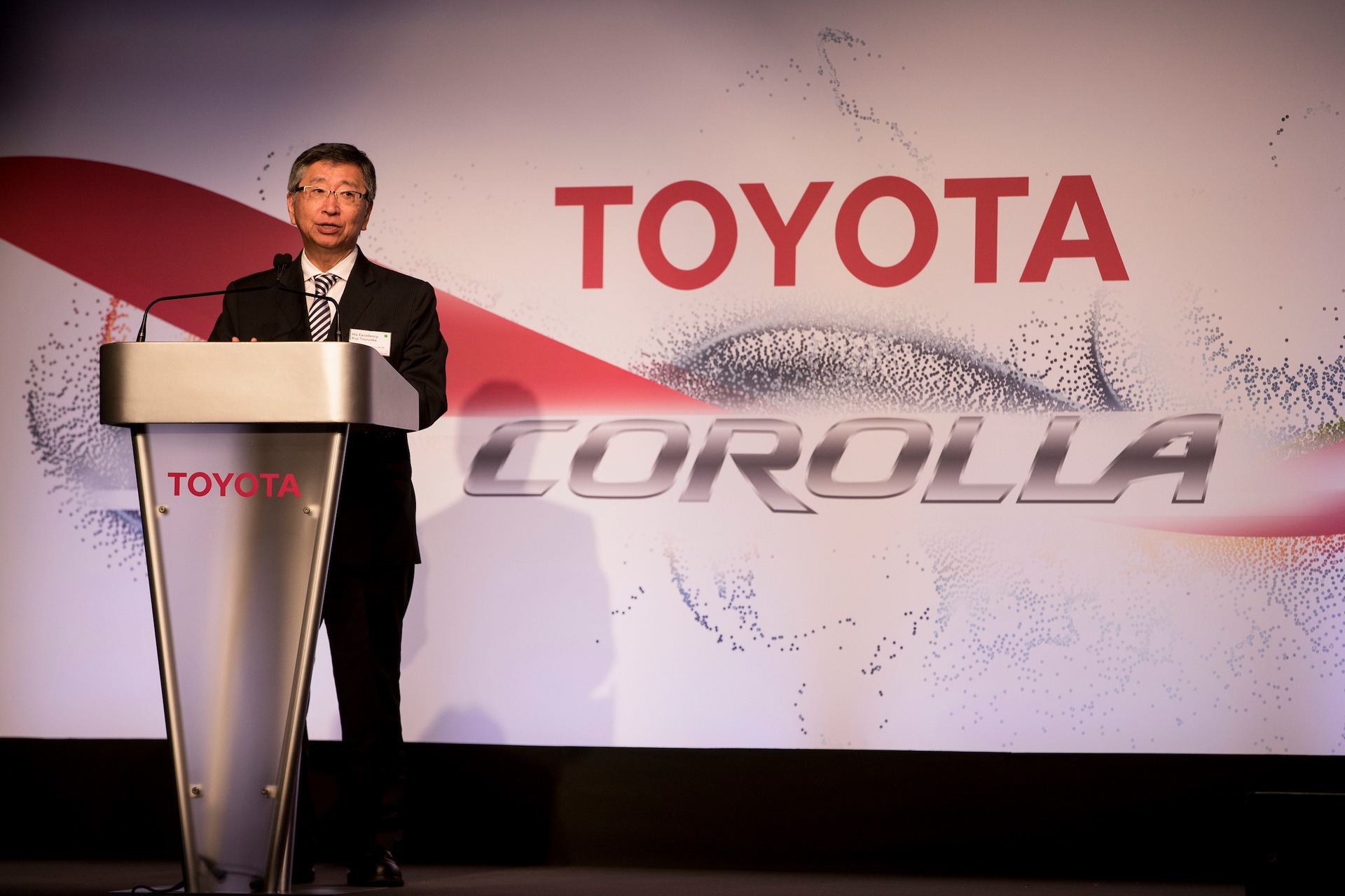 Toyota-Corolla-Line-Off-06 Toyota Starts Production Of 2019 Corolla Hatch And Estate In The UK