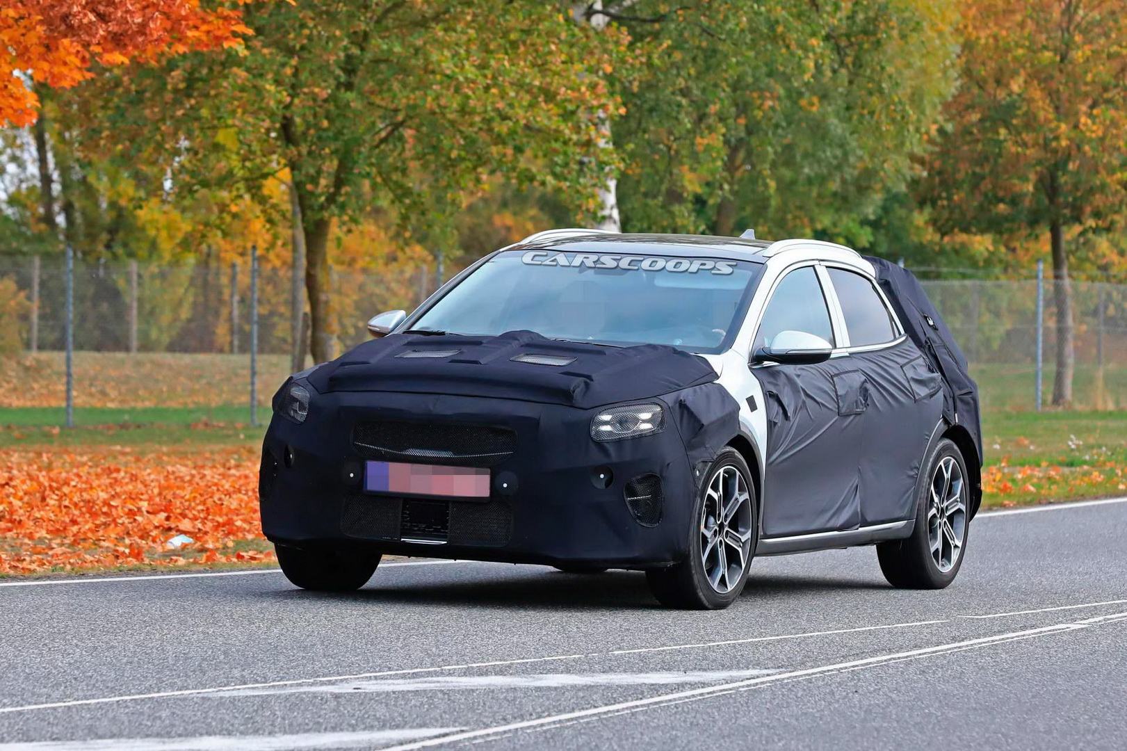 kia xceed 9 Kia XCeed Compact Crossover Tipped To Debut At Geneva