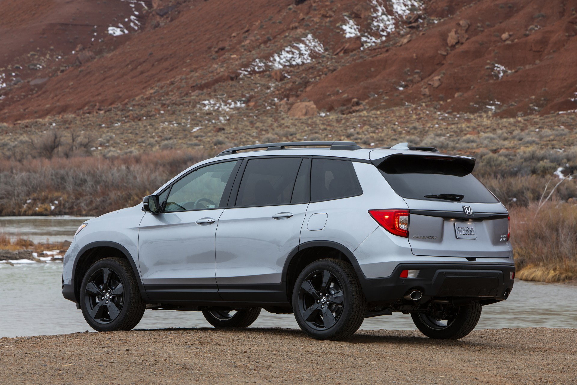 2019 Honda Passport-61 2019 Honda Passport Starts At $32K, Costs More Than Pilot