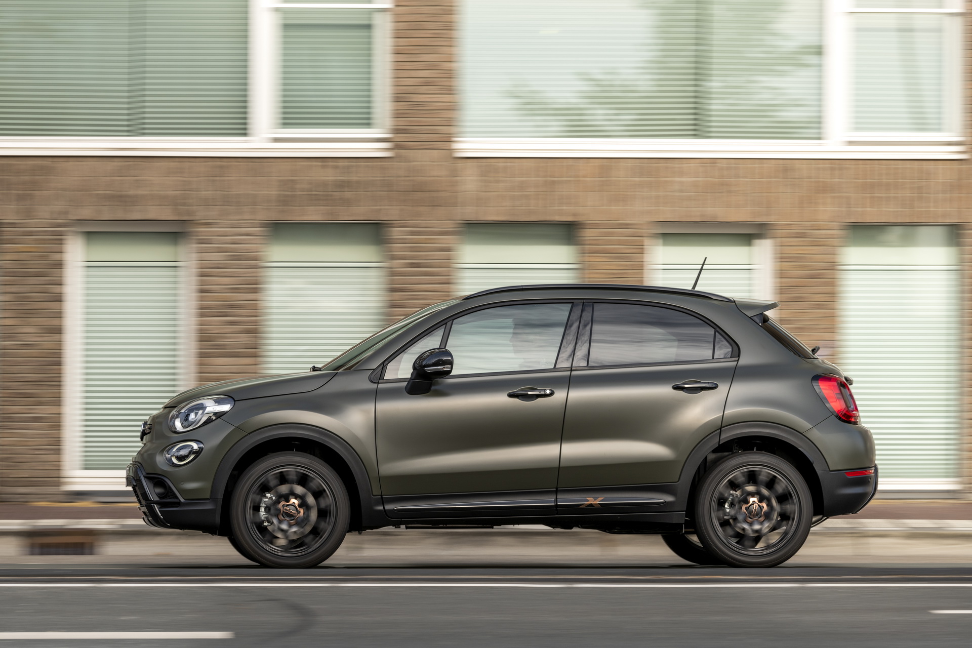 2019_Fiat_500X_S-Design_03 Fiat 500X Is The Latest Model To Receive Special S-Design Edition
