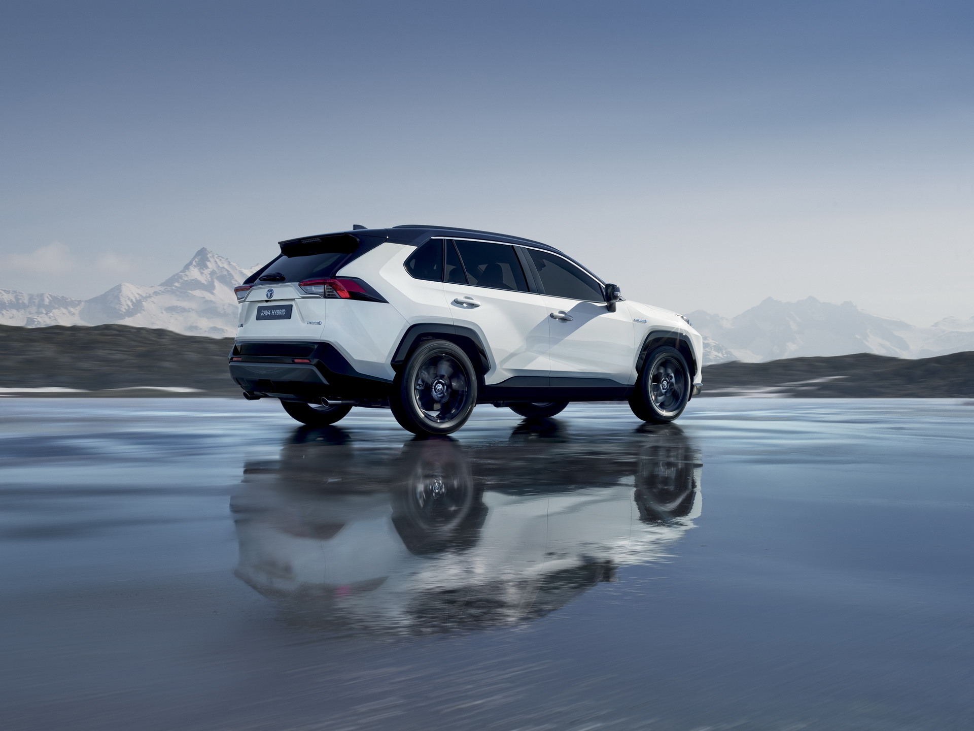2019-Toyota-RAV4-Hybrid-146 Toyota Details Euro-Spec 2019 RAV4 Hybrid In Massive New Gallery
