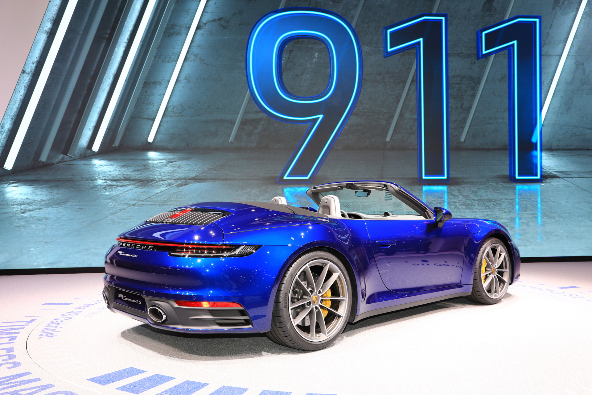 2020-Porsche-911-Cabriolet-23 2020 Porsche 911 Cabriolet Can Hit 190 MPH And Drop Its Top In 12 Seconds (Live Pics)