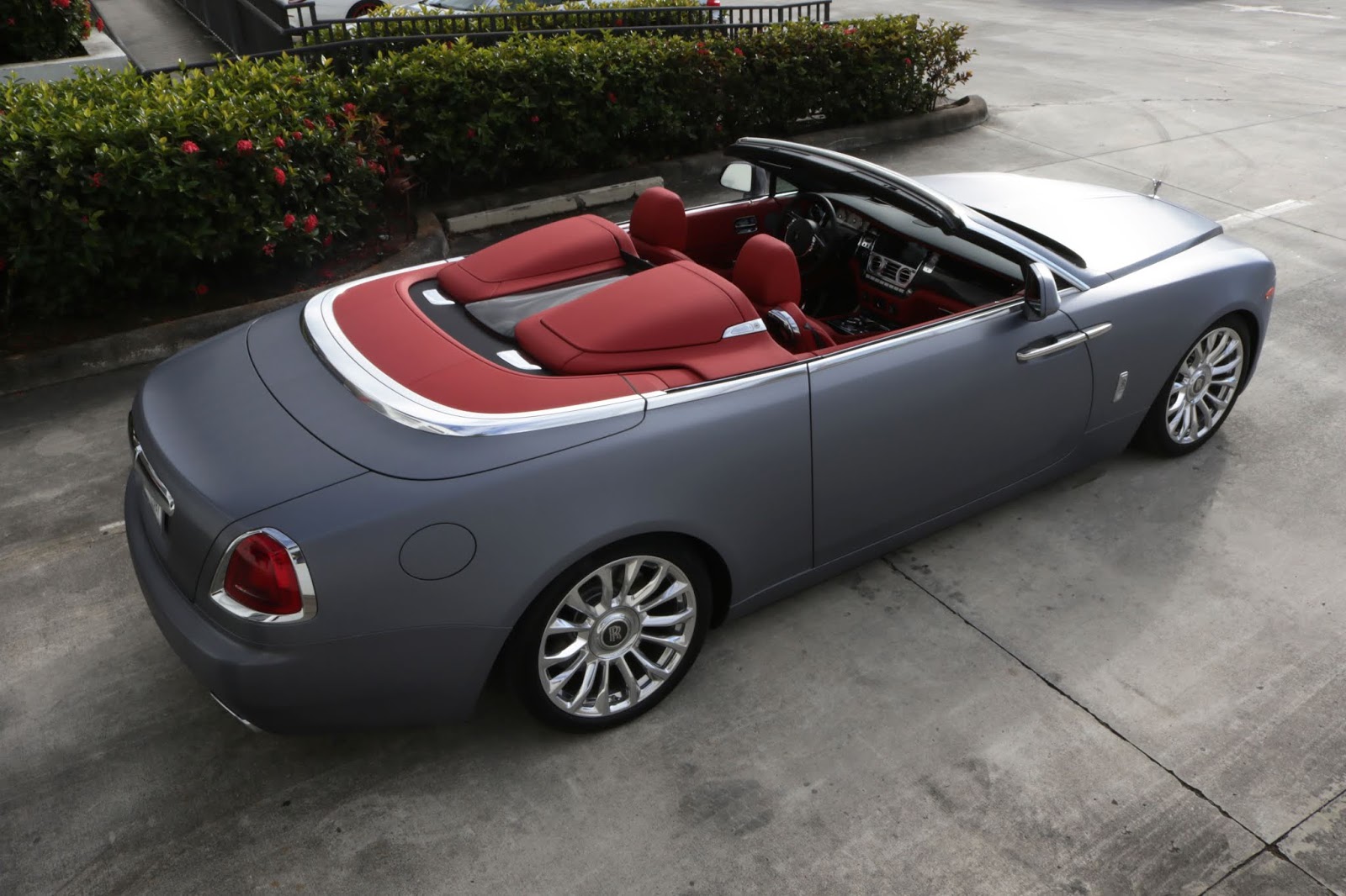 rolls-royce dawn renntech tuning 2 Fancy A Stanced Rolls-Royce Wraith Or Dawn? Renntech Has A Solution