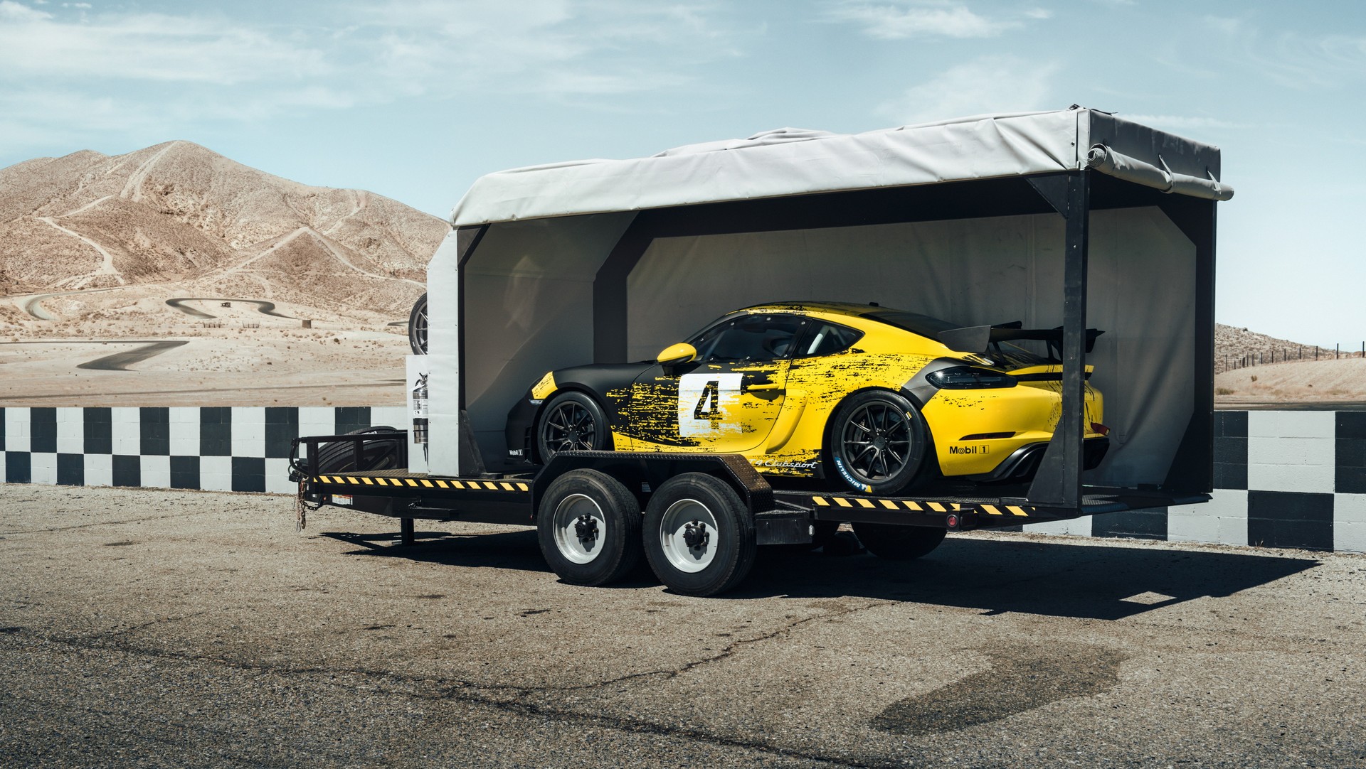 Porsche 718 Cayman GT4 Clubsport-19 Porsche 718 Cayman GT4 Clubsport Debuts With More Power, Natural Fiber Components