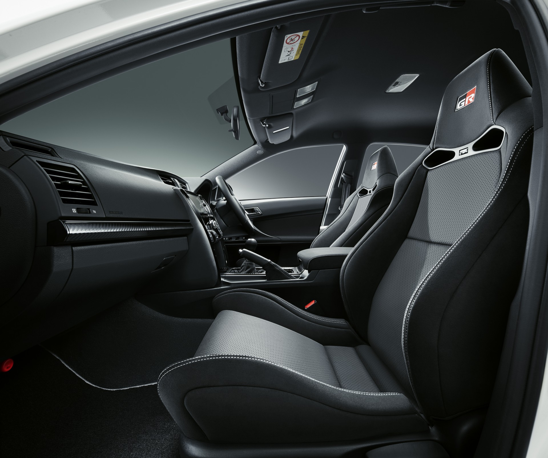 Toyota Mark X GRMN-5 Toyota Mark X GRMN Returns With RWD, 313 HP And Carbon Fiber Roof