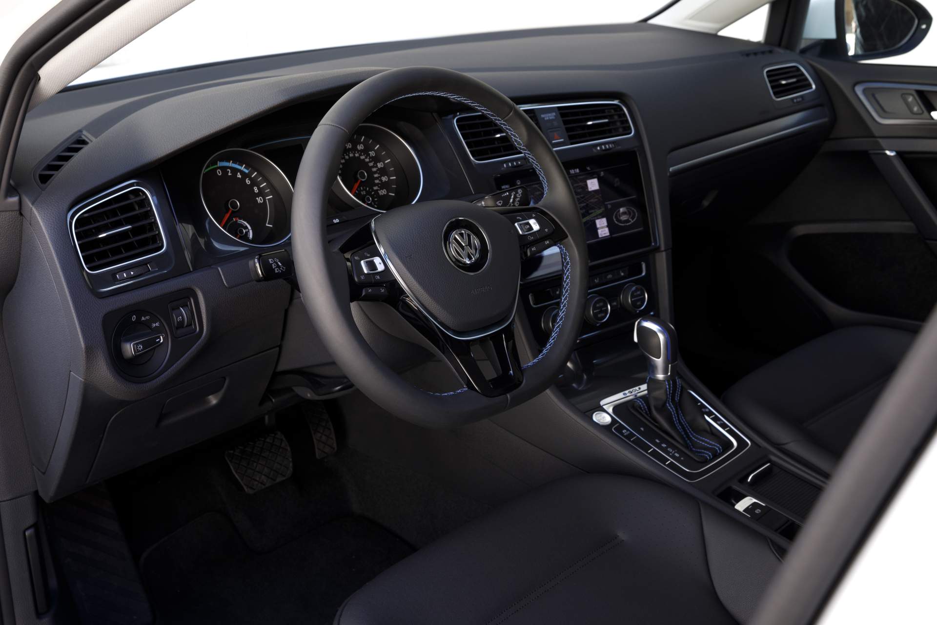 2019 VW e-Golf 1 2019 VW e-Golf Up To $1,550 More Expensive, Starts At $32,790