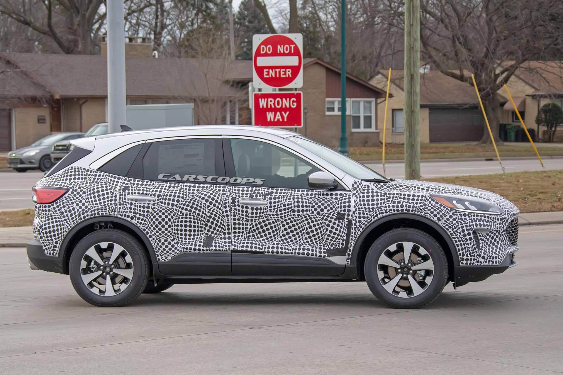 2020 Ford Escape:Kuga spy shots 7 2020 Ford Escape To Have Three Engines, Including A Three-Cylinder