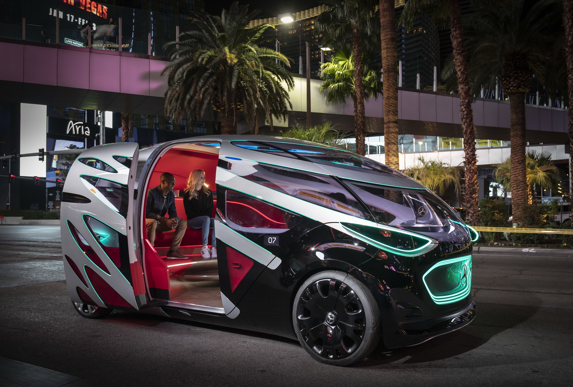 Mercedes Urbanite CES 27 Mercedes Maps Its Present (EQC) And Future (Urbanetic) At CES