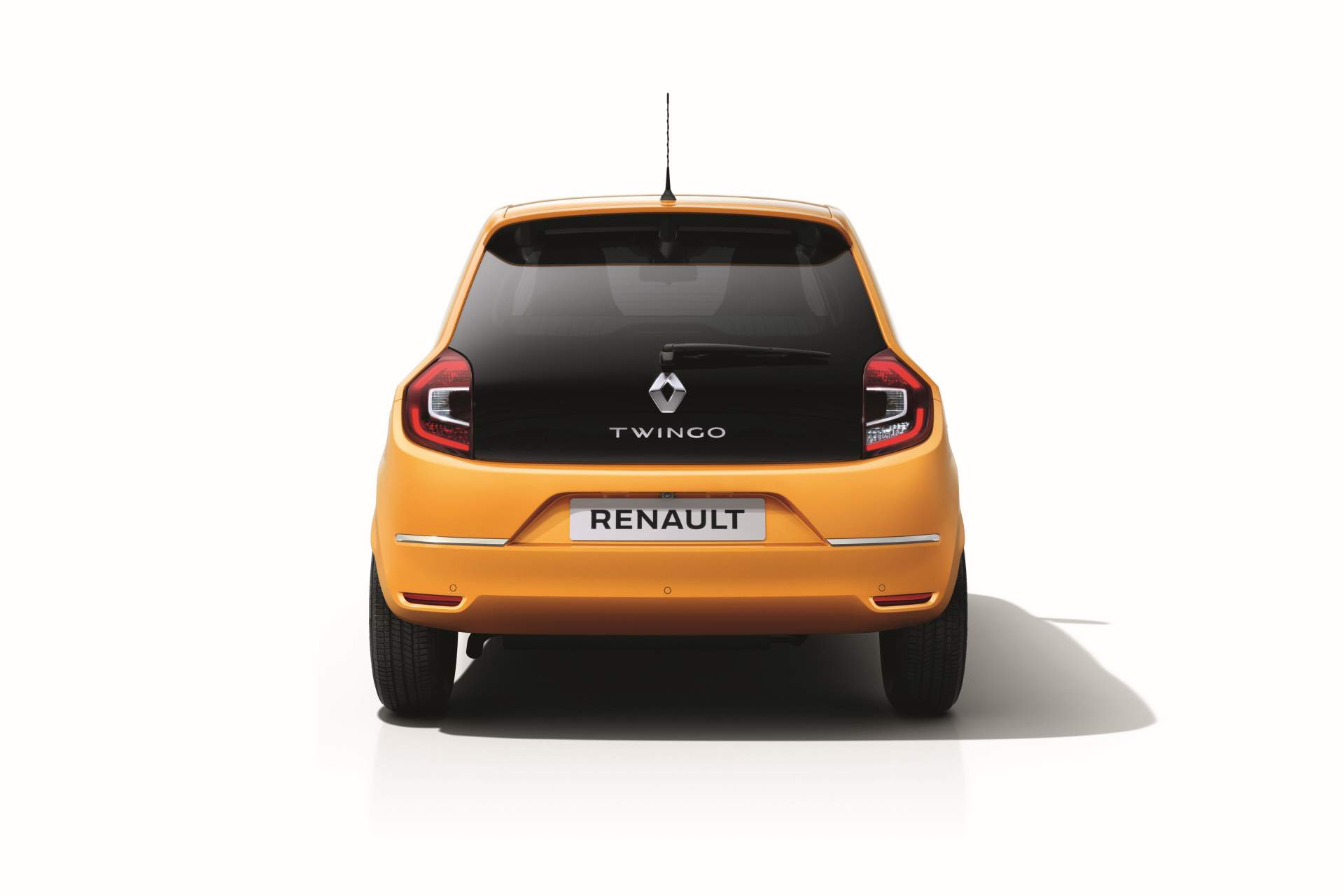 2019 - Nouvelle Renault TWINGO Renault Twingo Gets Subtle Facelift, New 1.0L Engine For 2019MY (Live Pics)