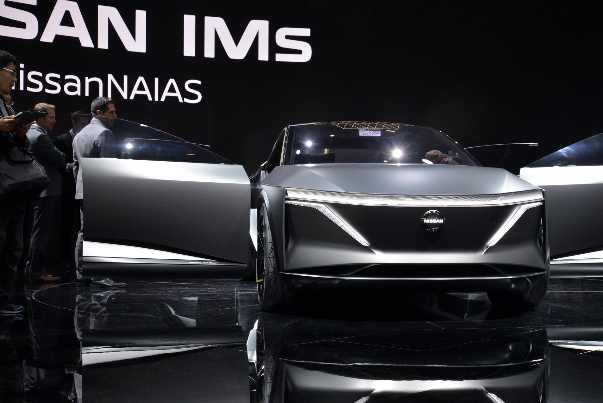 Nissan IMs Concept 3 Nissan IMs Concept Re-Imagines Sedan As An Electric Crossover To Save It From Extinction