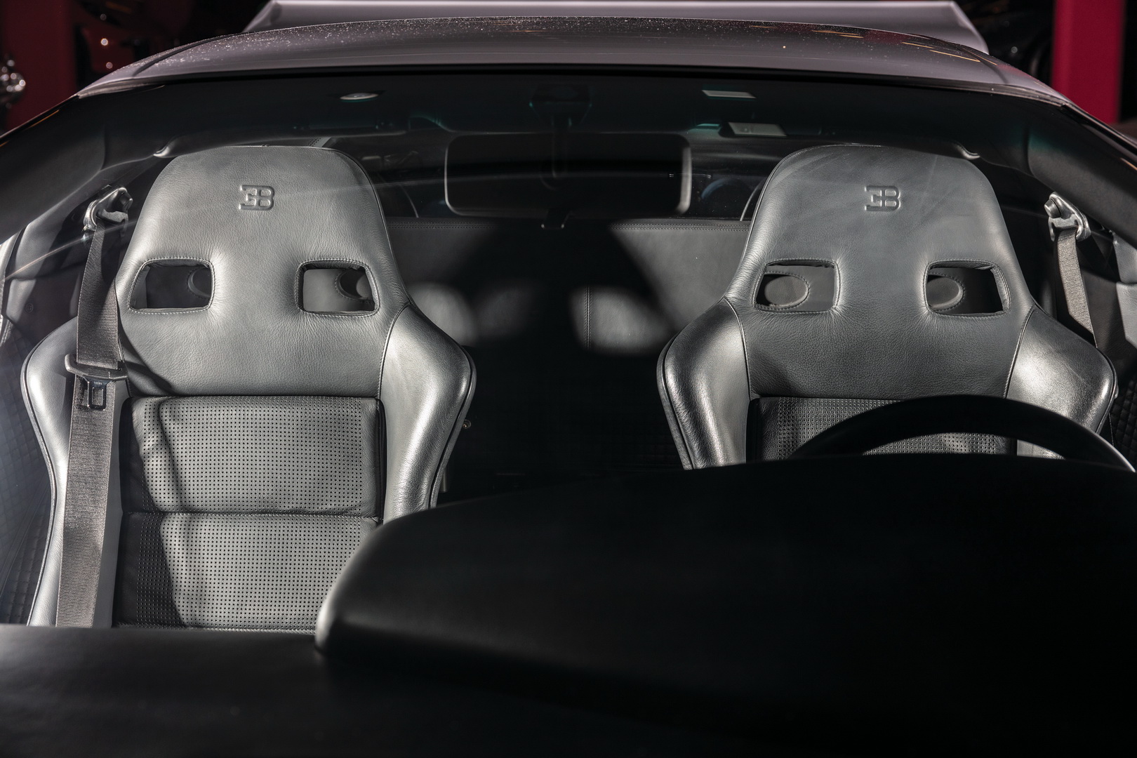 bugatti eb110 ss 27 Bugatti EB110 SS Is An Unjustly Overlooked, Yet Very Exciting, Old-School Supercar