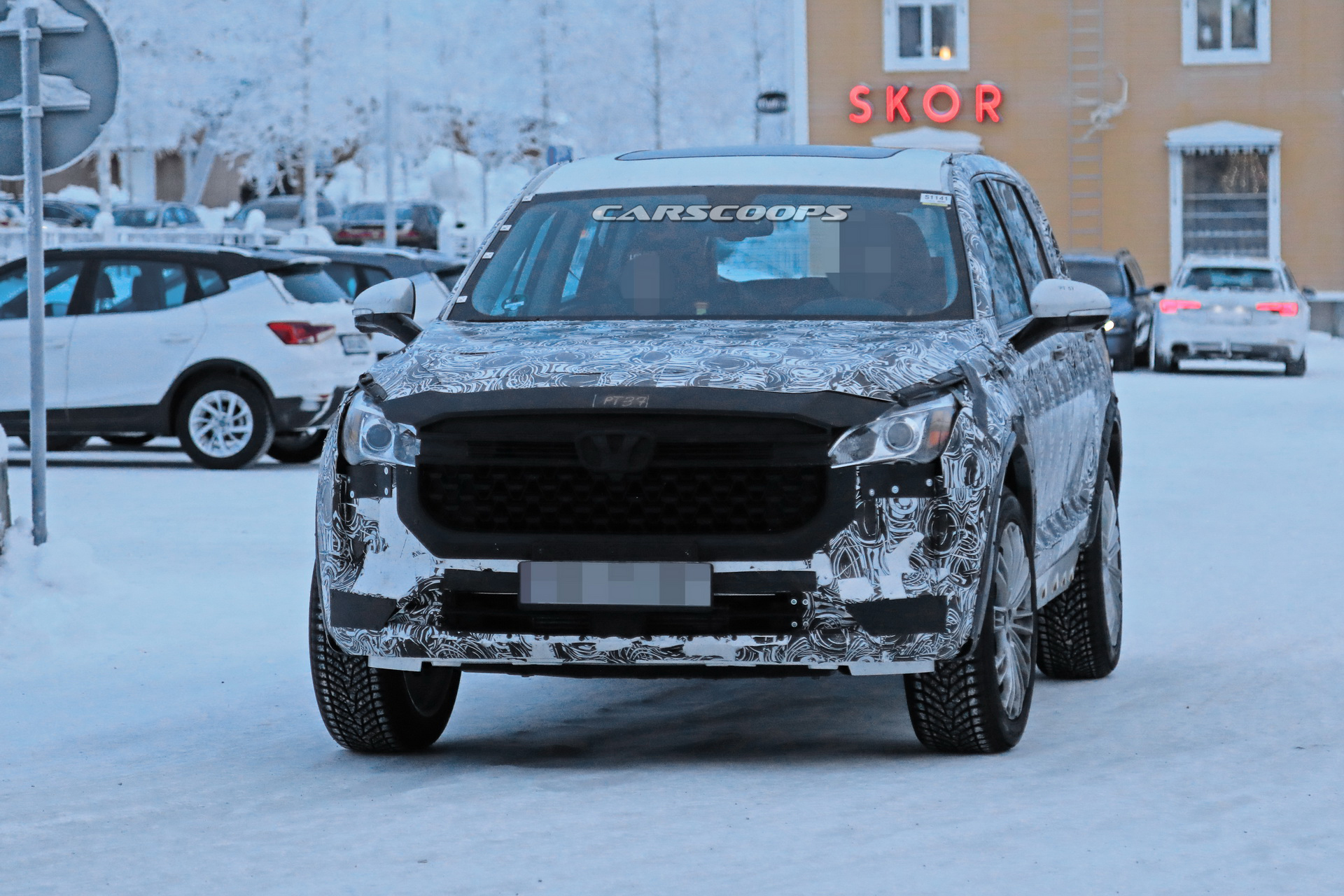 2020-Brilliance-SUV-Scoop-15 China’s Brilliance Caught Testing Seven-Seat V7 SUV In Europe