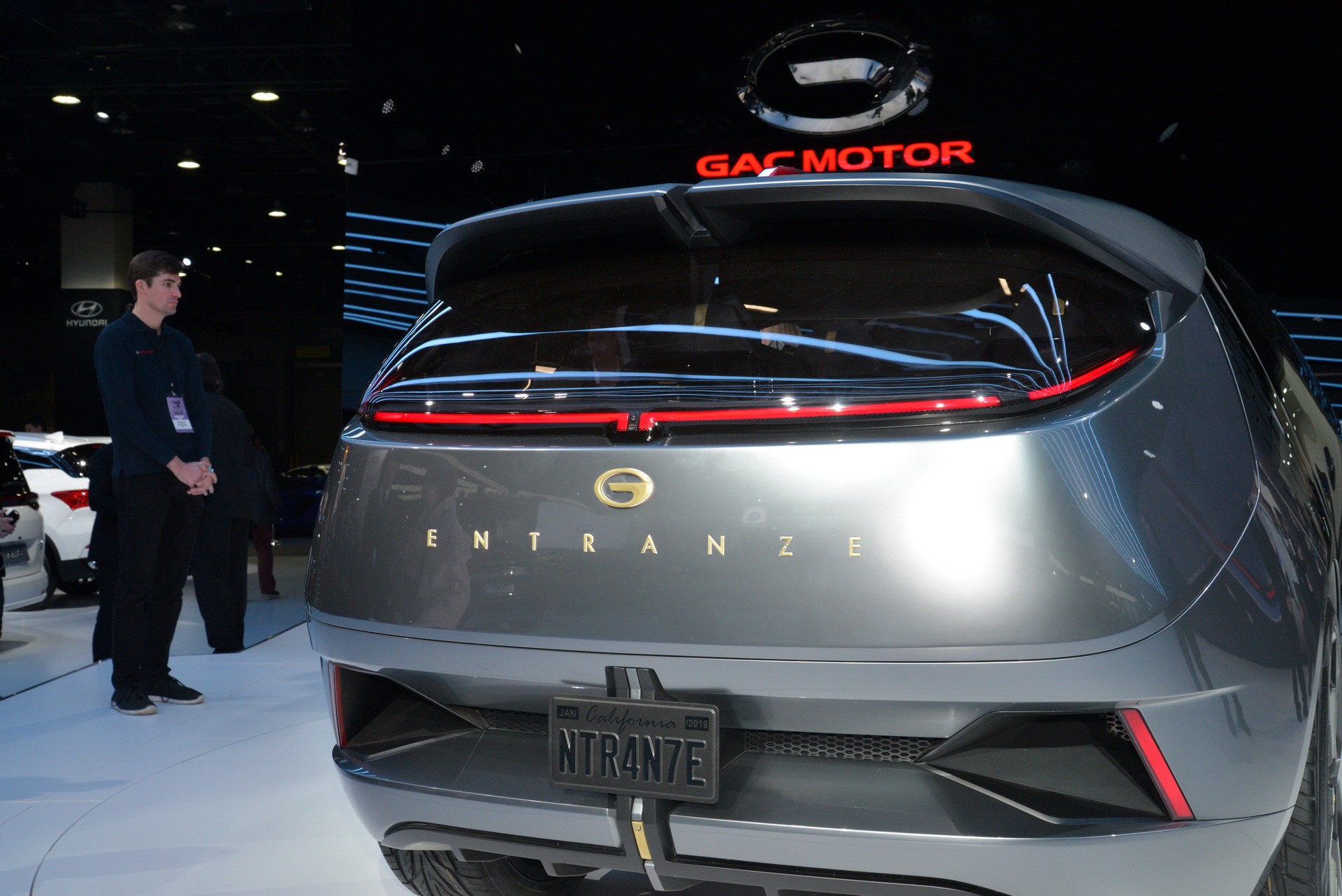 GAC Entraze 8 GAC’s 7-Seat Entranze Is Chinese Brand’s First US-Designed Concept