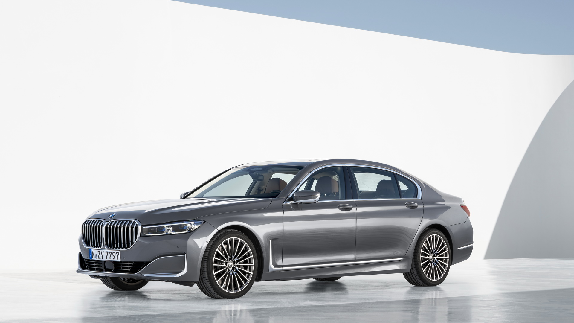 2019-BMW-7-Series-78 Is BMW Planning To Launch An i7 Electric Alternative To The 7-Series?
