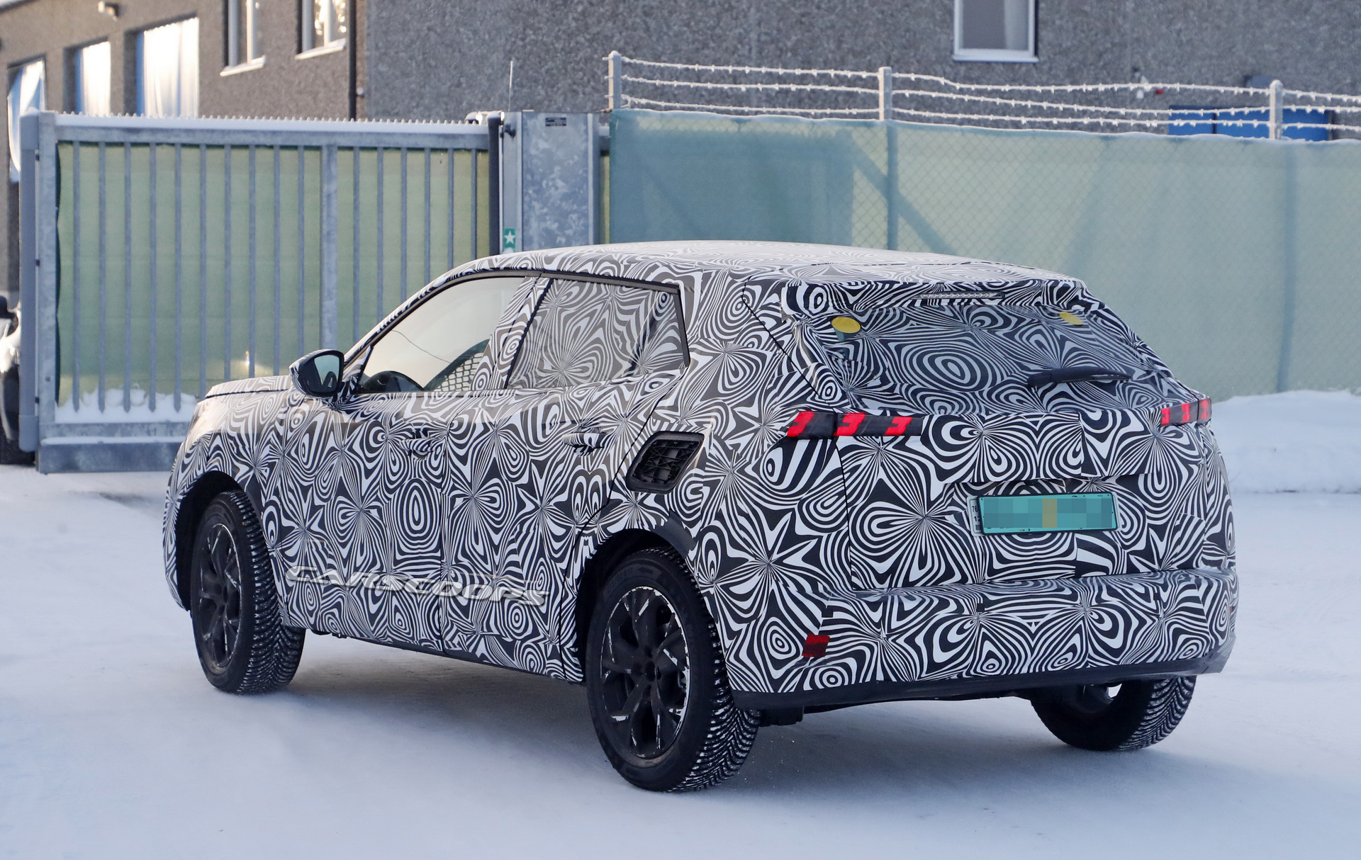 2020-Peugeot-2008-10 2020 Peugeot 3008 Facelift: Cleaner Design And A PHEV Powertrain