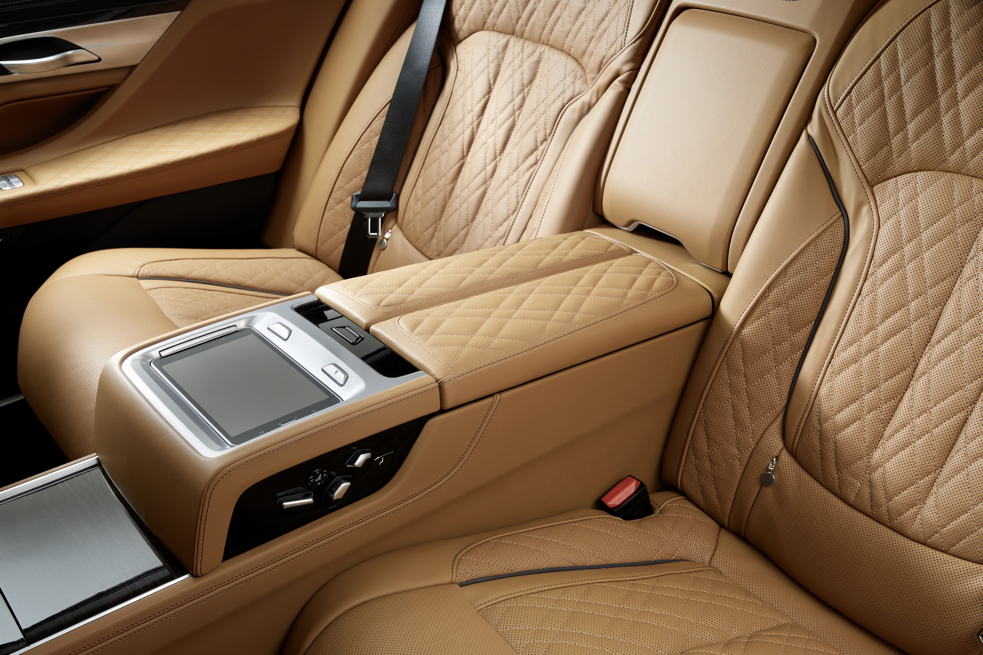 2019-BMW-7-Series-23 2020 BMW 7-Series Flagship Sedan Goes Official With Bold Update