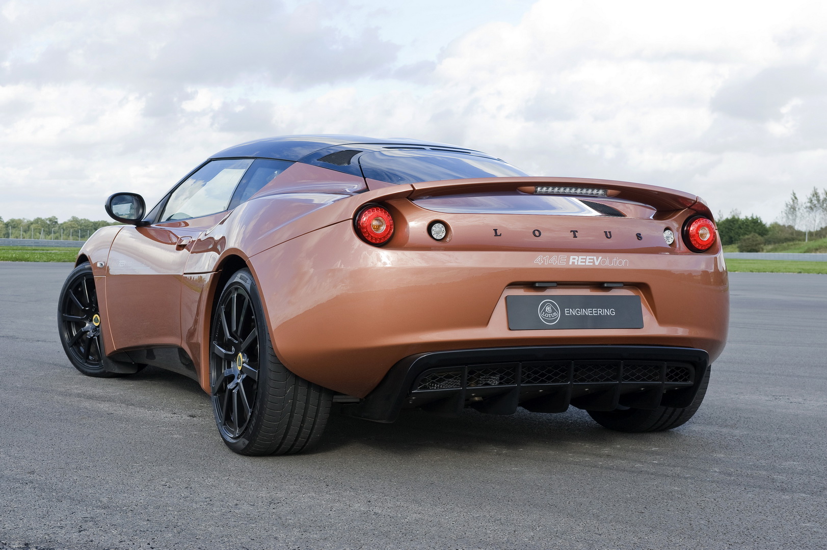 Lotus Evora 414E REEVolution 5 Lotus And Williams Form Partnership, Is It For The “Omega” Electric Hypercar?