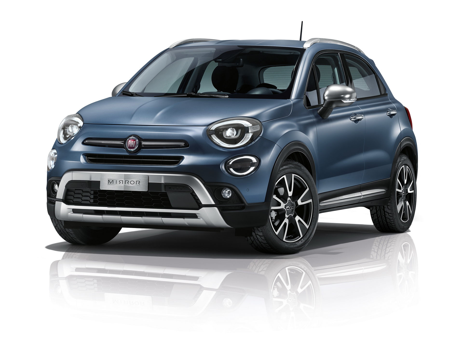 Fiat_500X-Mirror_04 Fiat’s 2019 500X and 500L Cross Gain Special Mirror Edition