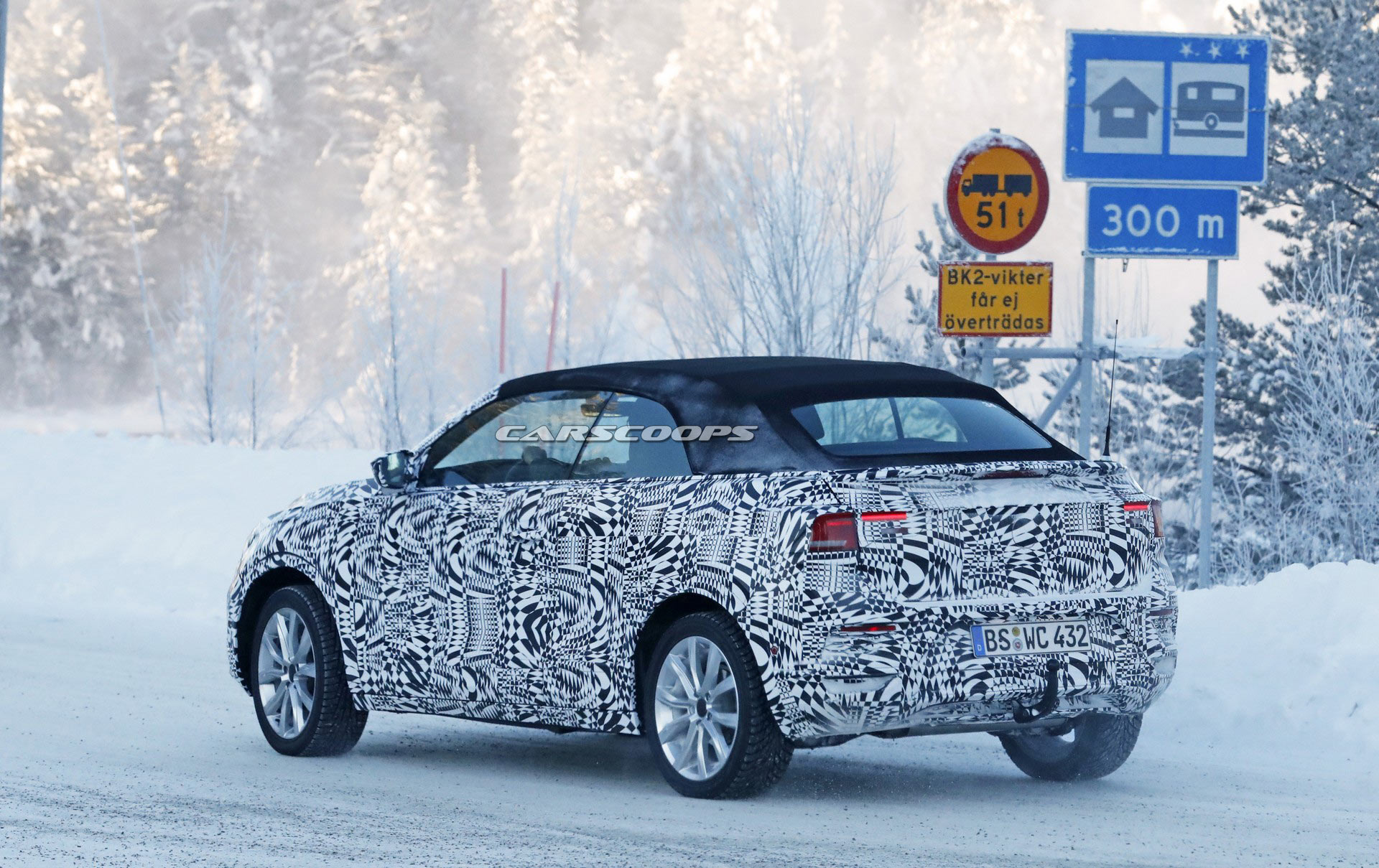 VW-T-ROC-Convertible-18 2020 VW T-Roc Convertible Is The Golf Cabriolet For The Crossover Era