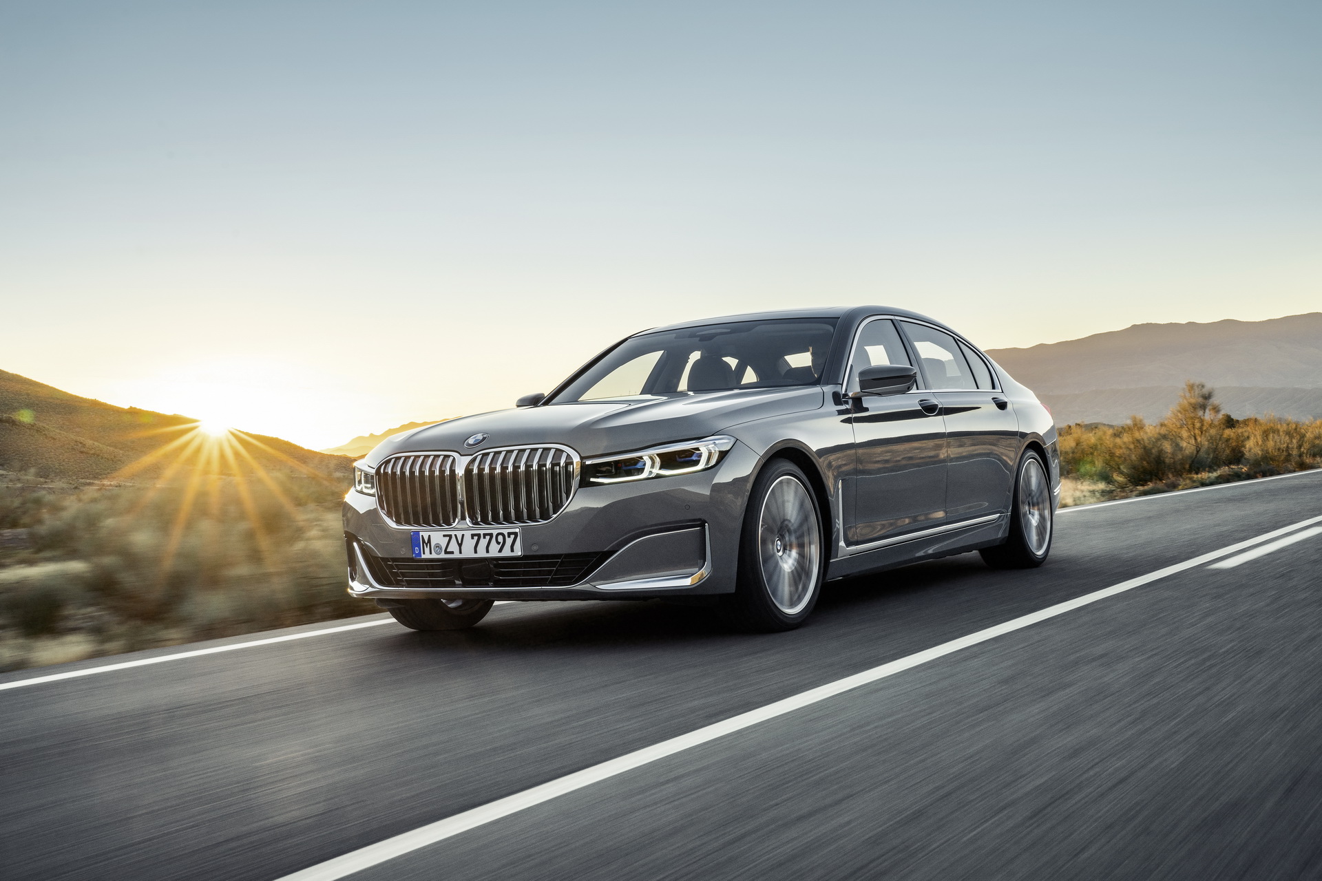 2019-BMW-7-Series-37 2020 BMW 7-Series Flagship Sedan Goes Official With Bold Update