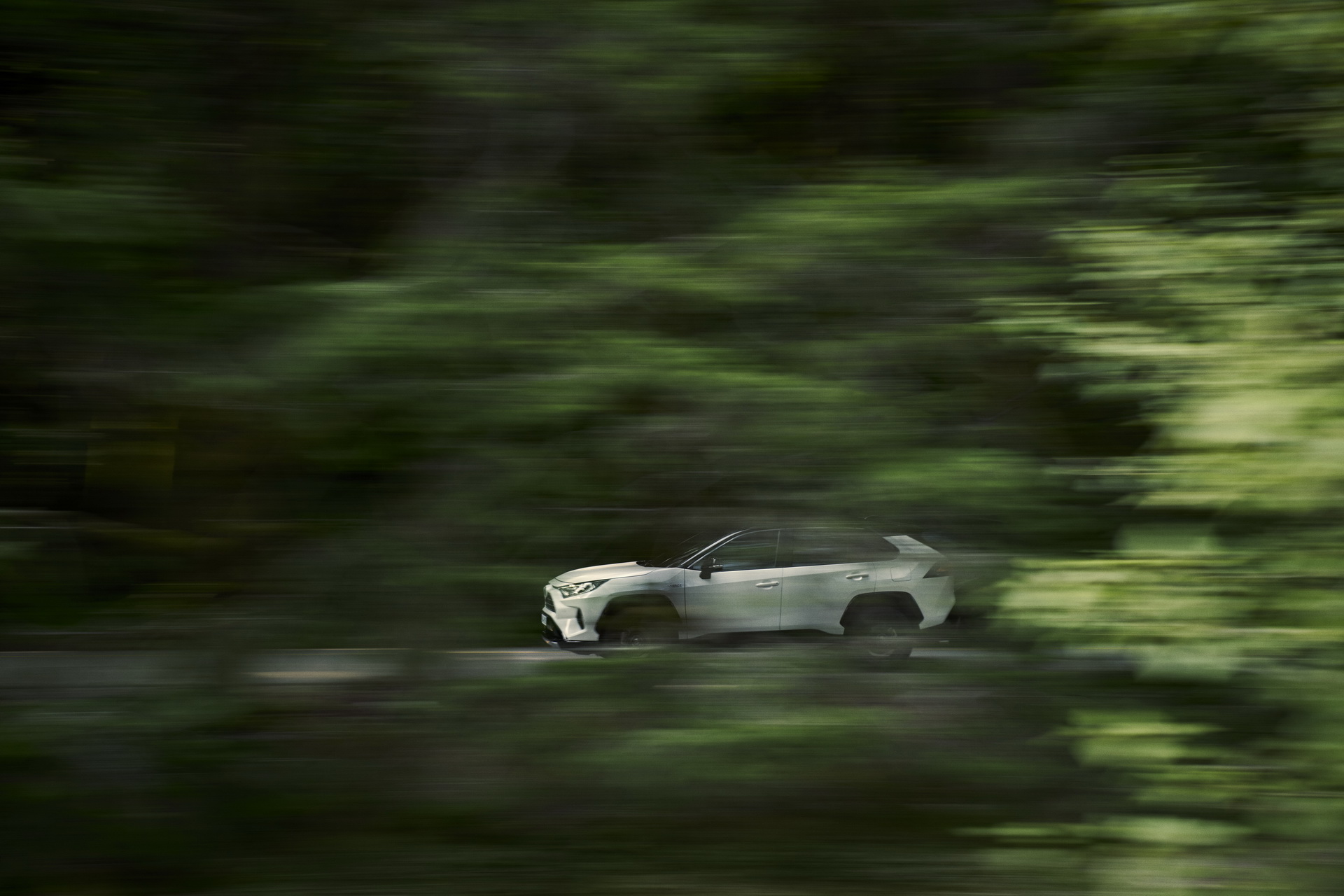 2019-Toyota-RAV4-Hybrid-140 Toyota Details Euro-Spec 2019 RAV4 Hybrid In Massive New Gallery