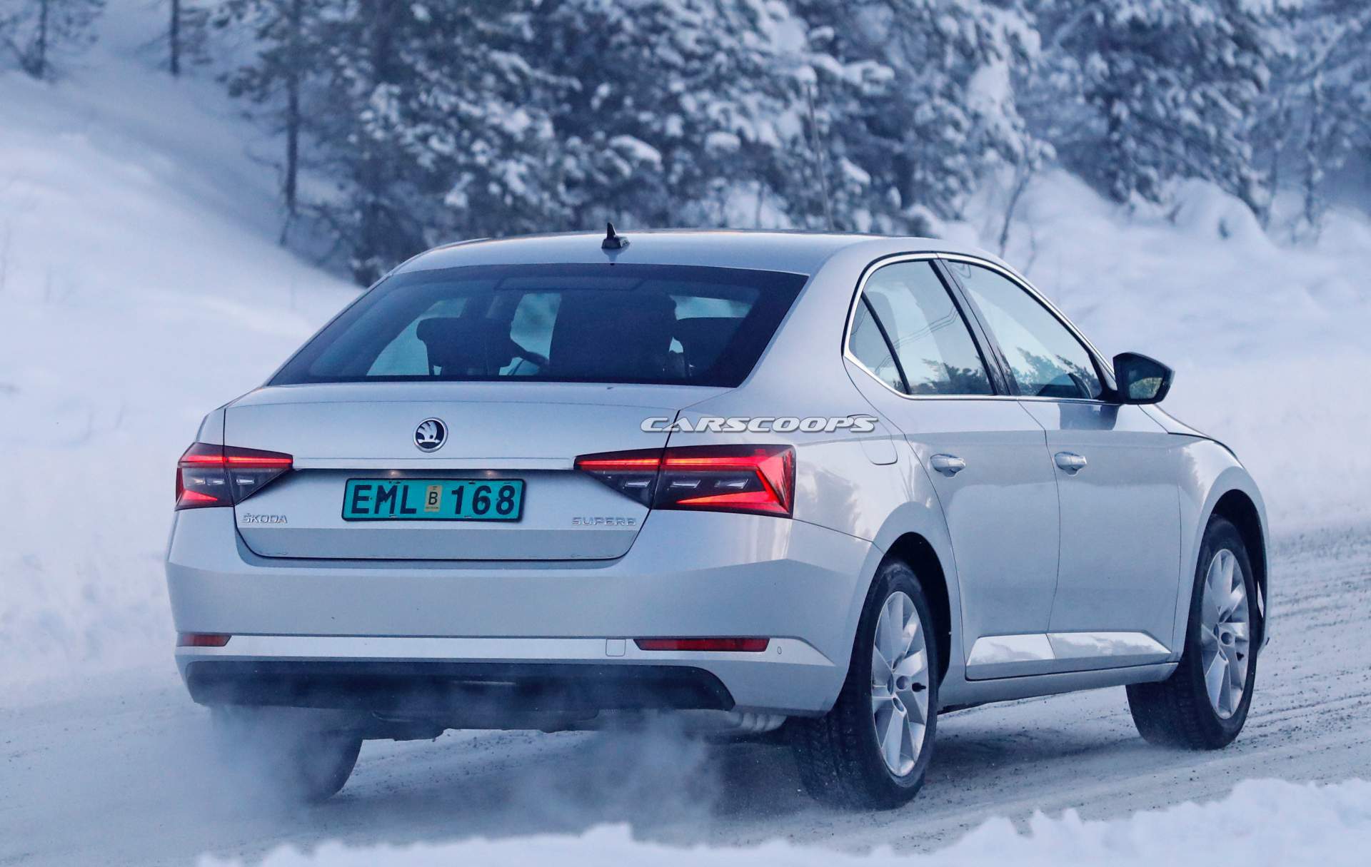 2019 Skoda Superb facelift spy shots 12 2019 Skoda Superb Practically Undisguised As It Inches Closer To Debut