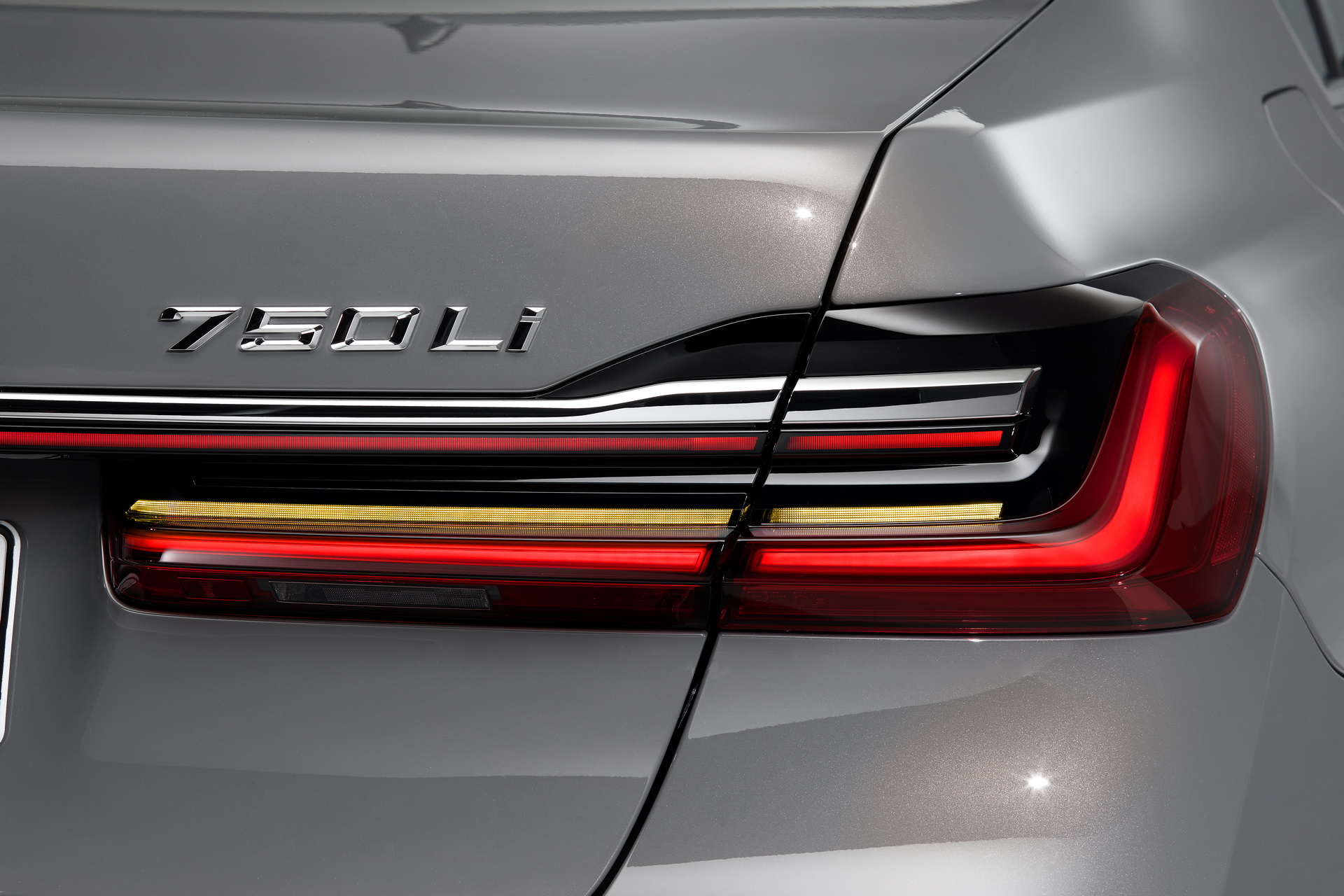 2019-BMW-7-Series-15 2020 BMW 7-Series Flagship Sedan Goes Official With Bold Update