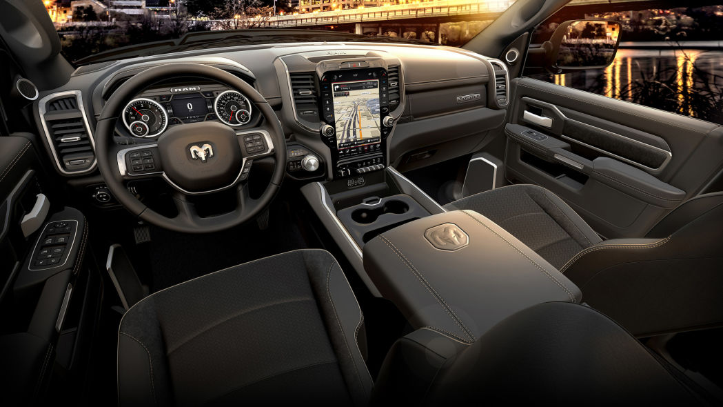 2019 Ram 2500 and 3500 HD interior 4 2019 Ram HD Brings Up To 1,000 Lb-Ft Of Torque, Class-Leading Towing