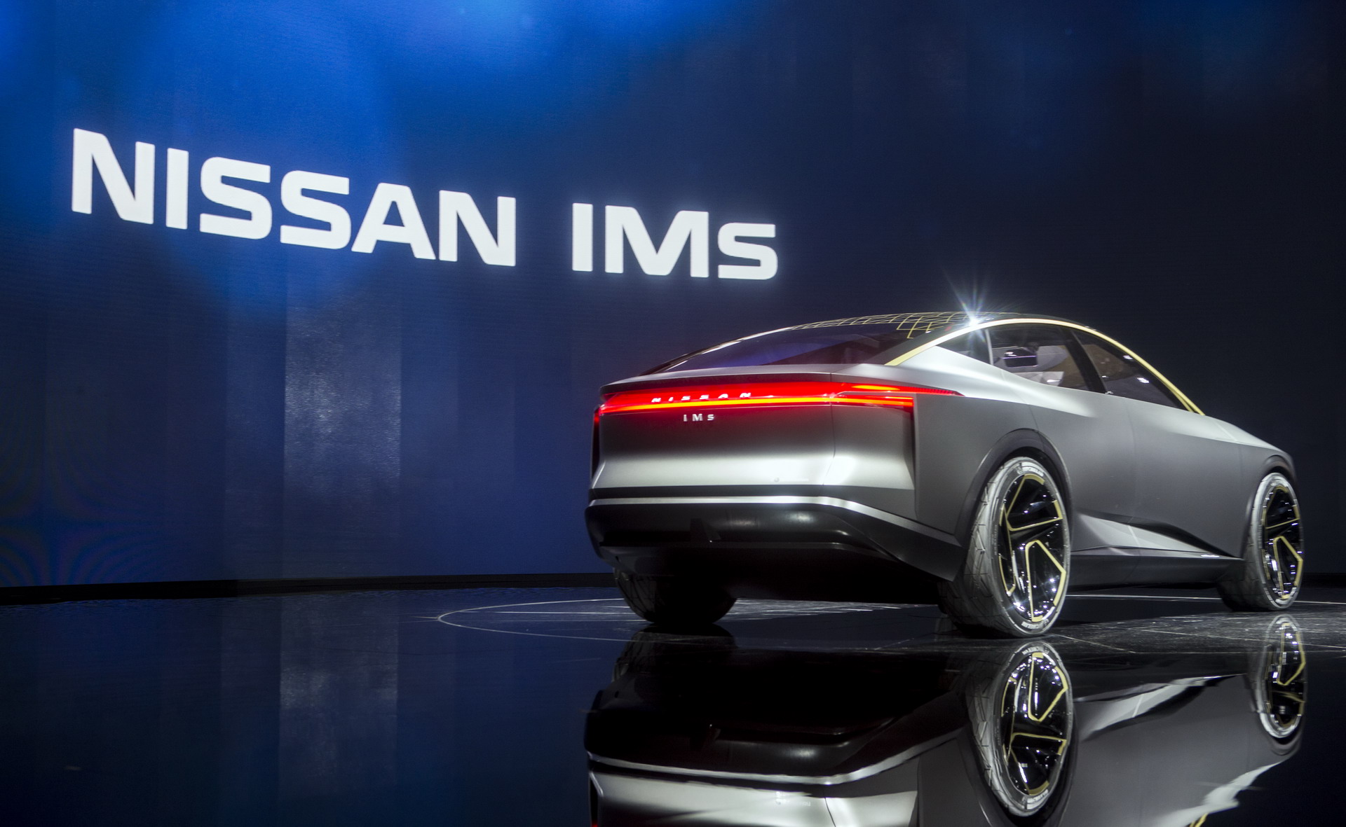 Nissan IMs Concept 6 Nissan IMs Concept Re-Imagines Sedan As An Electric Crossover To Save It From Extinction
