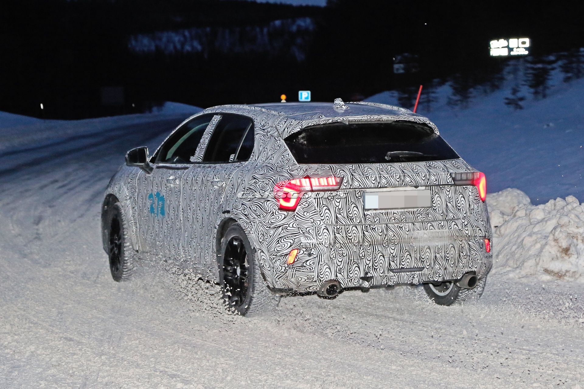 Lynk-And-Co-04-Spy-Shots-6 Lynk & Co 04 Hatchback Wants To Make A Splash In The Golf Class
