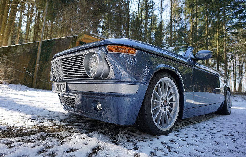 BMW ETA 02 Cabrio by Everytimer 4 BMW ETA 02 Cabrio Is A Coachbuilt 135i With 2002 Retro Modern Looks