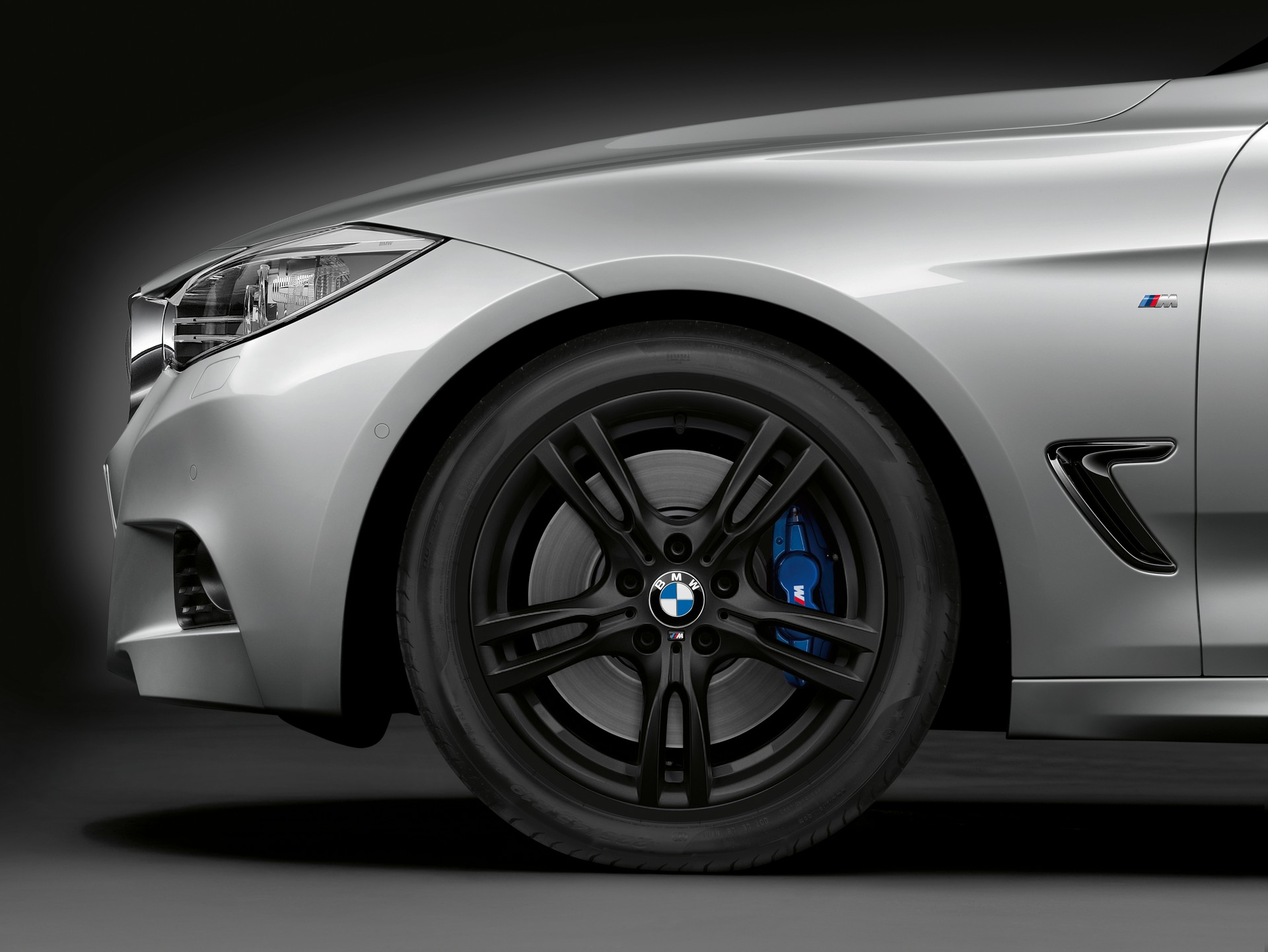 BMW Spring Update 2019-33 New 4-Series M Sport Individual Headlines BMW’s 2019 Spring Updates