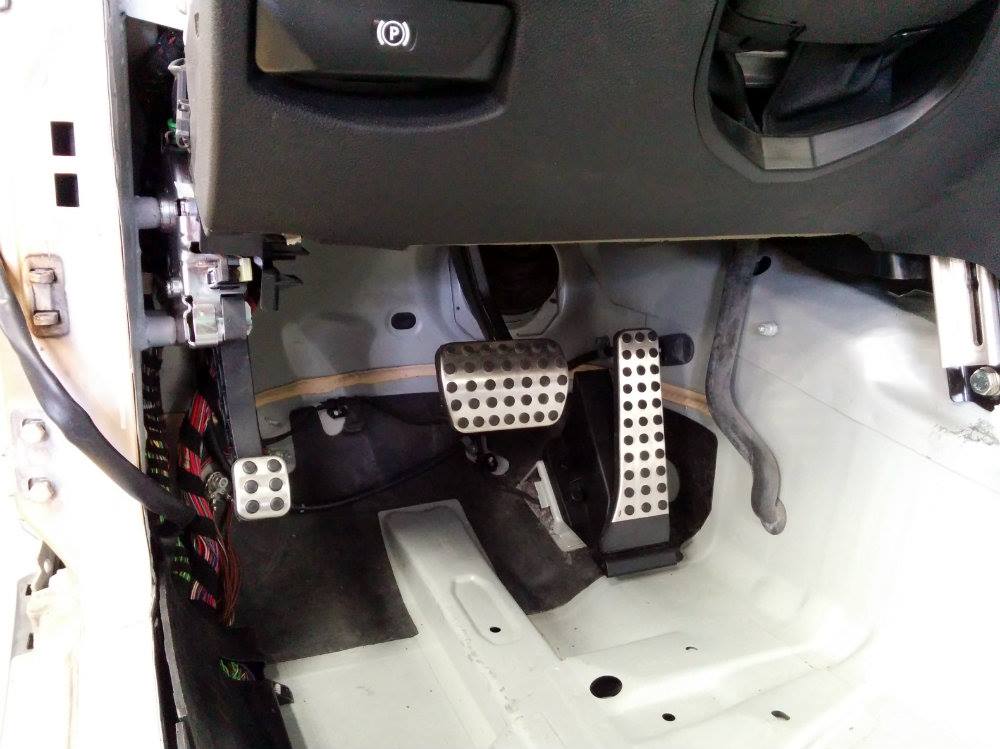 mercedes 190e c63 amg conversion 104 Tuner Transplants Classic Mercedes 190E 2.5 16 EVO Body On A Modern C63 AMG