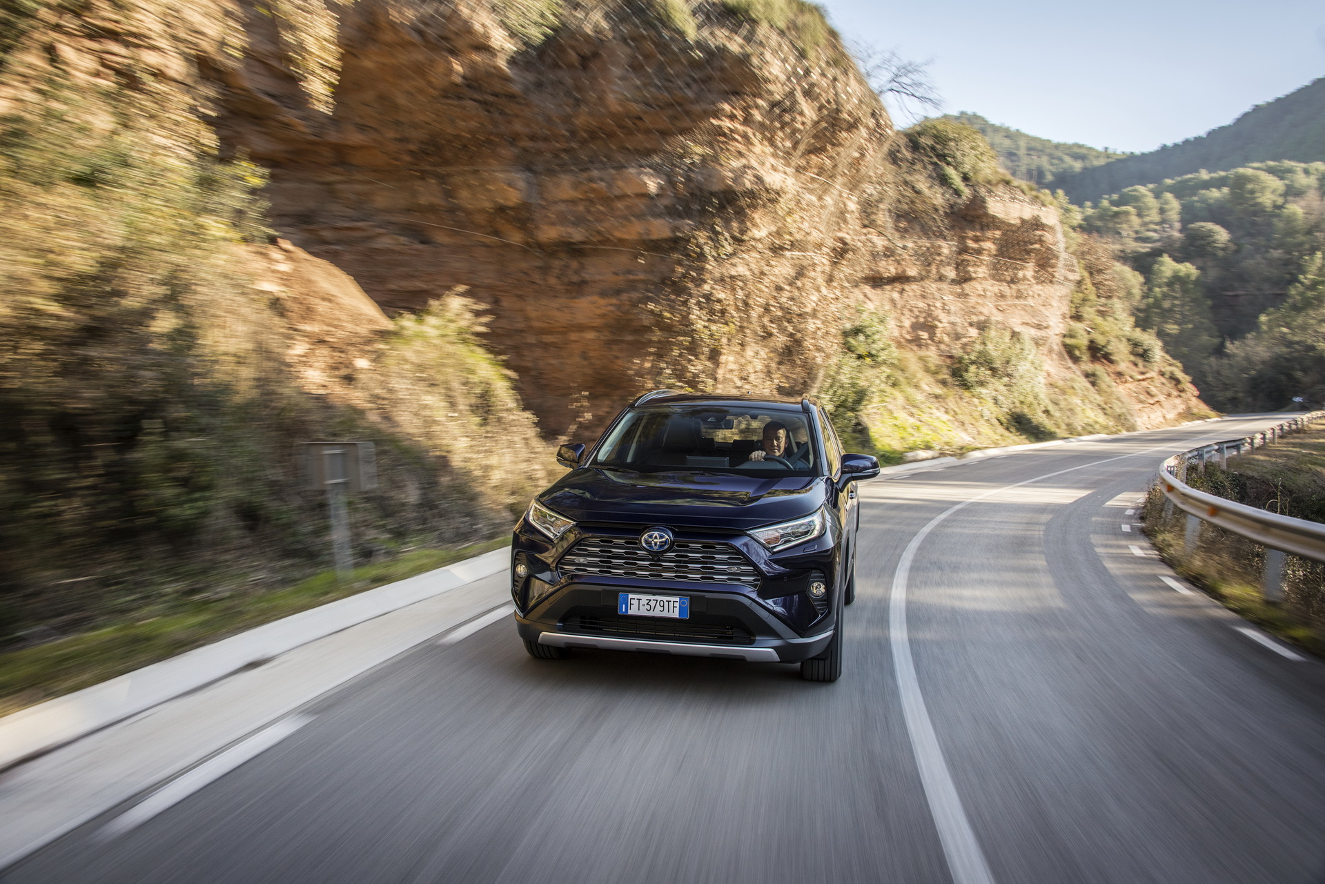 2019-Toyota-RAV4-Hybrid-12 Toyota Details Euro-Spec 2019 RAV4 Hybrid In Massive New Gallery