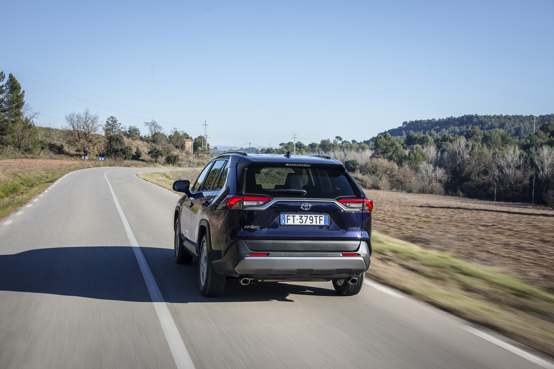 2019-Toyota-RAV4-Hybrid-18 Toyota Details Euro-Spec 2019 RAV4 Hybrid In Massive New Gallery