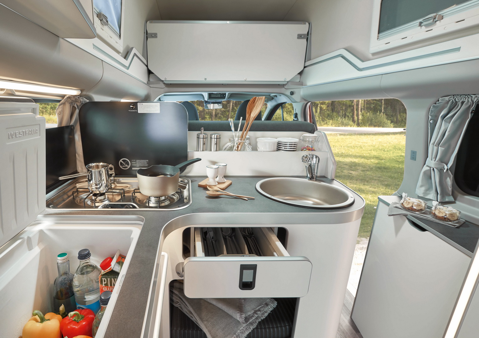 2020 ford transit custom nugget camper van 7 Transit Custom Nugget Is Ford’s New Camper Van For Europe