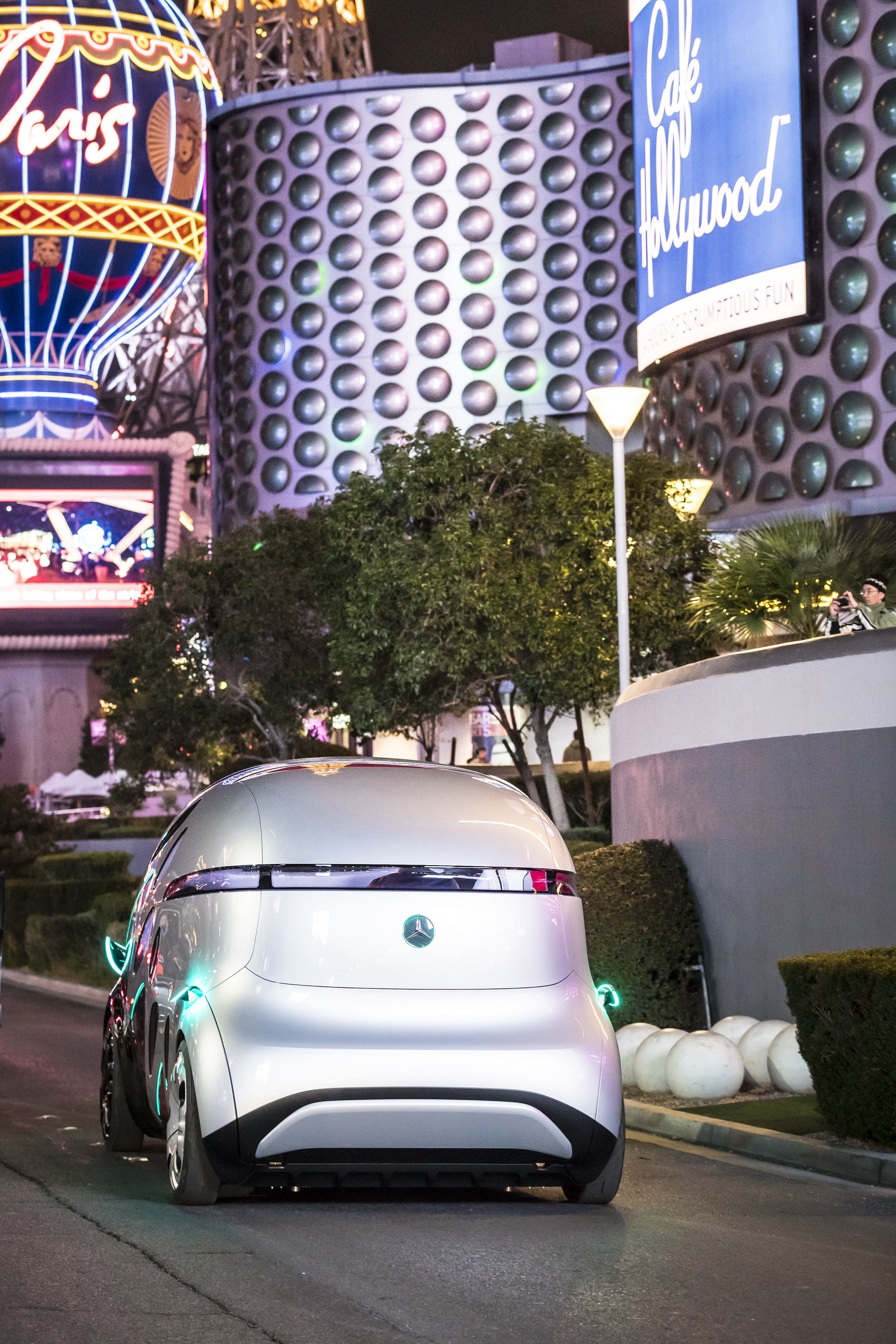 Mercedes Urbanite CES 15 Mercedes Maps Its Present (EQC) And Future (Urbanetic) At CES