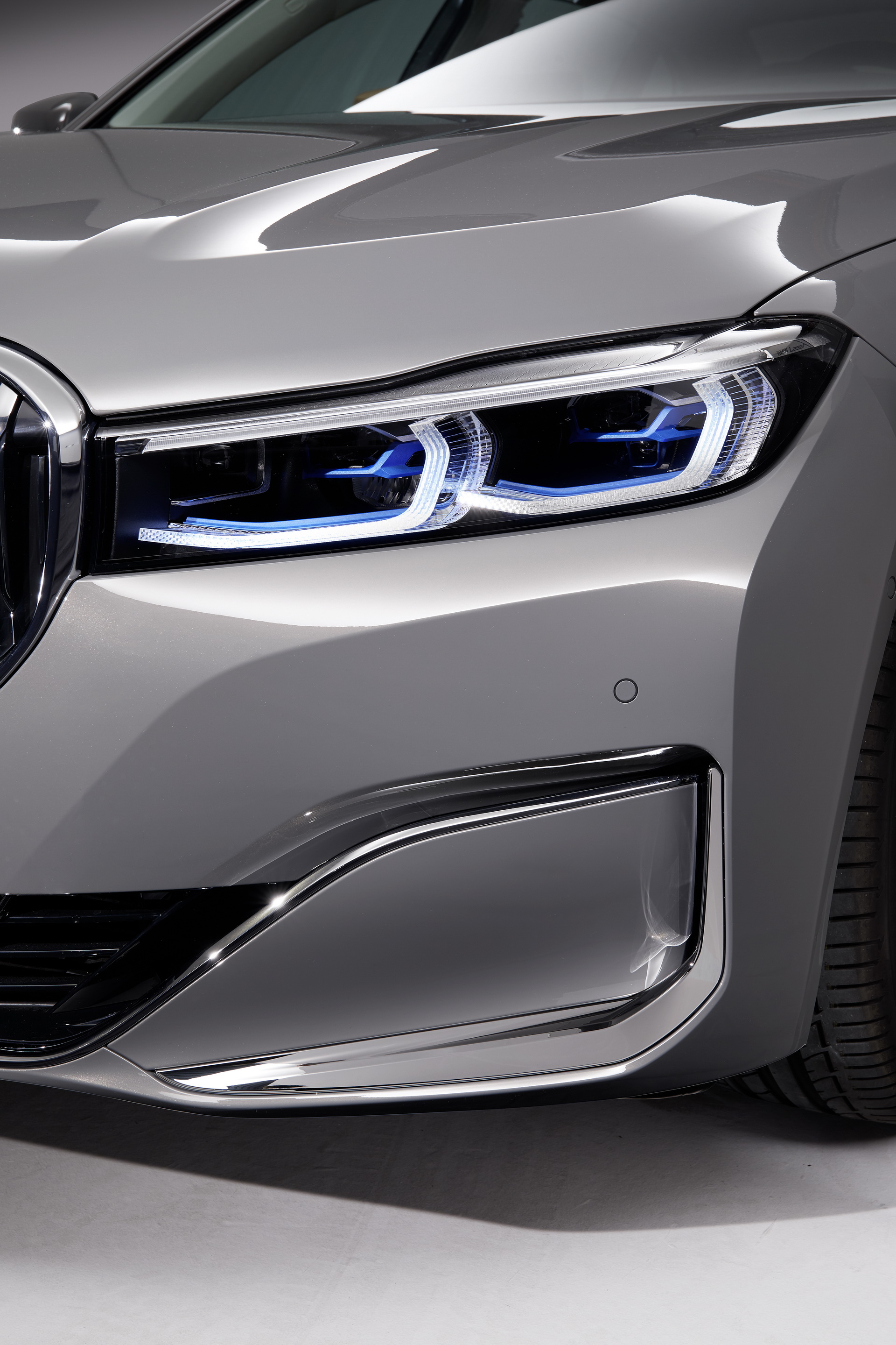 2019-BMW-7-Series-17 2020 BMW 7-Series Flagship Sedan Goes Official With Bold Update