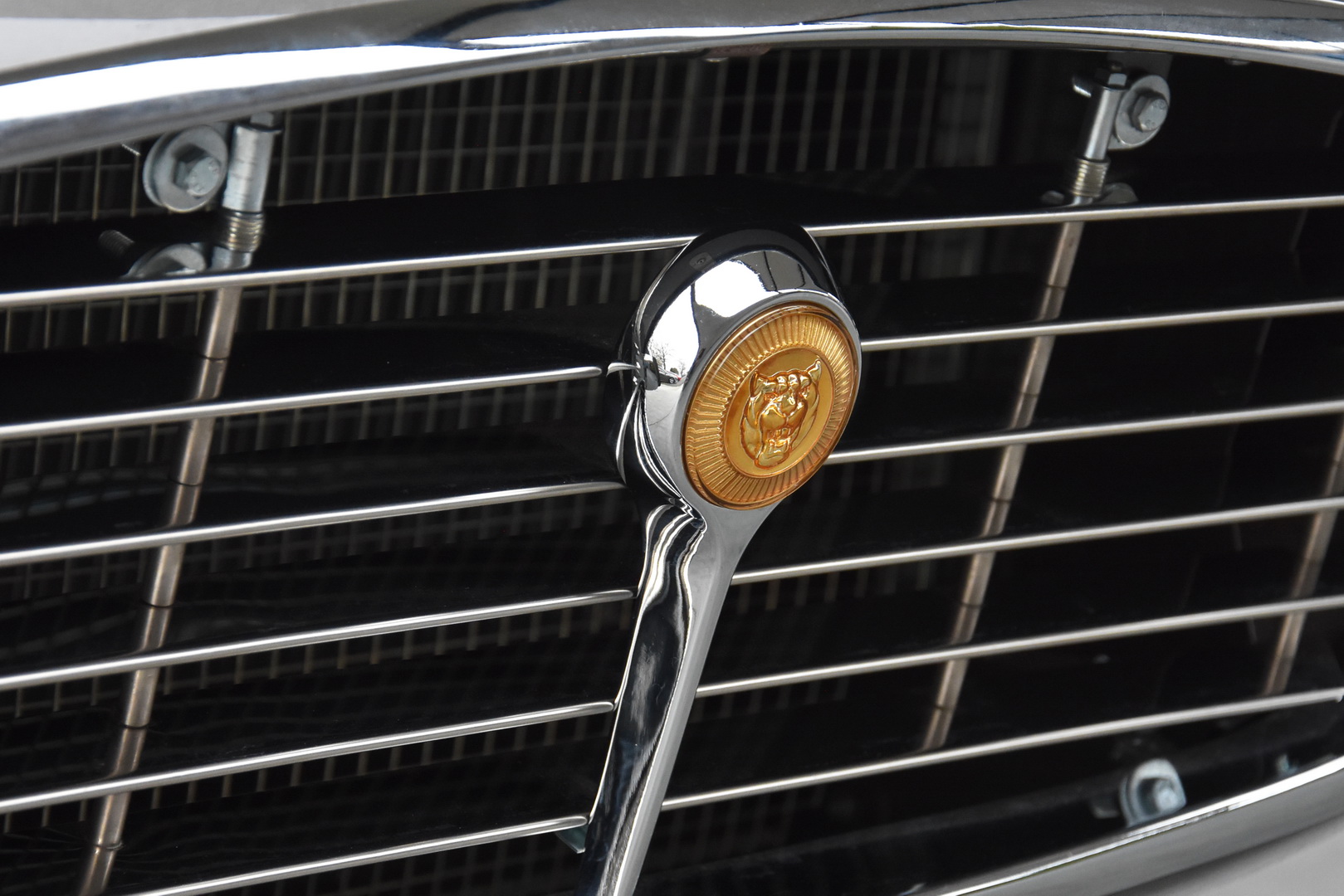 1973 Jaguar E-Type Series 3 2+2 9 1973 Jaguar E-Type Series 3 Brought Back To Life With A Modern Touch