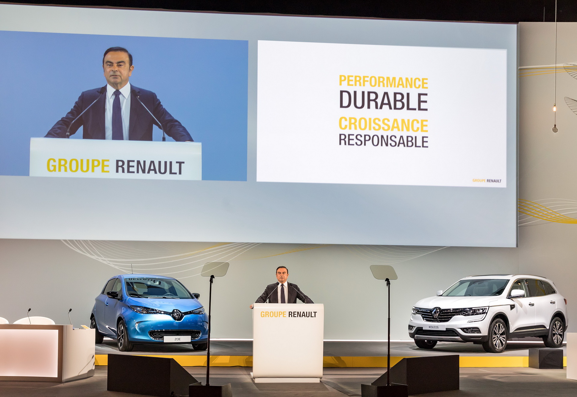 Ghosn-Renault-08 Carlos Ghosn Discussing Terms Of Resignation With Renault