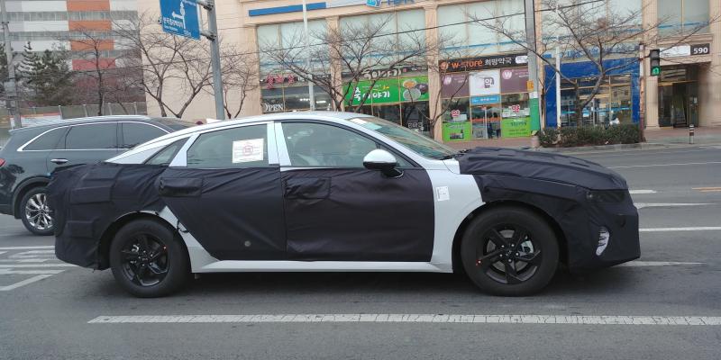 2020 kia optima k5 spied 1 Could It Be That Kia Is Already Testing The Next-Gen Optima?