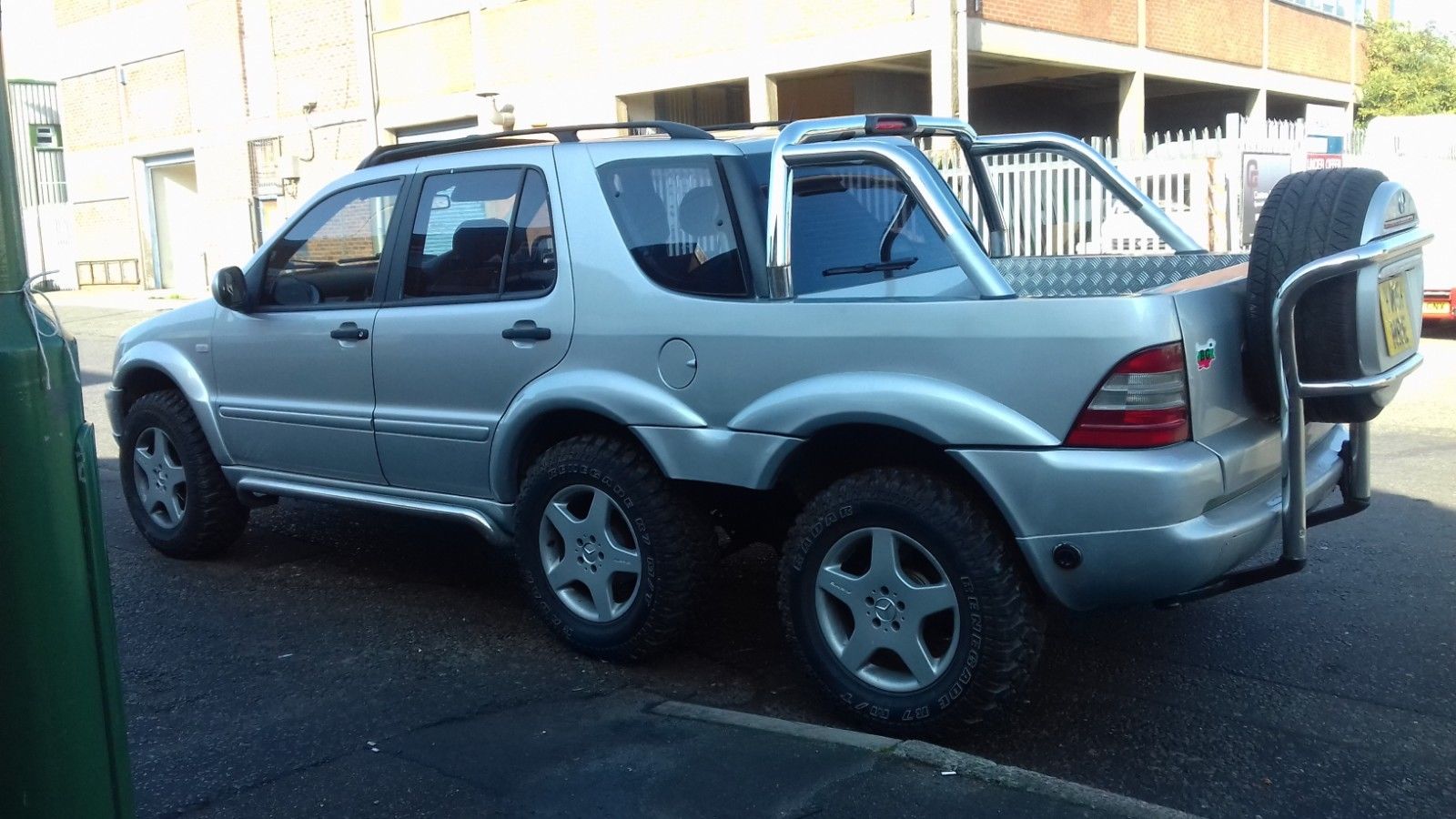 mercedes-benz ml 6x6 2 First-Gen Mercedes ML 6×6 Pickup Conversion Will Make You Check Your Eyesight