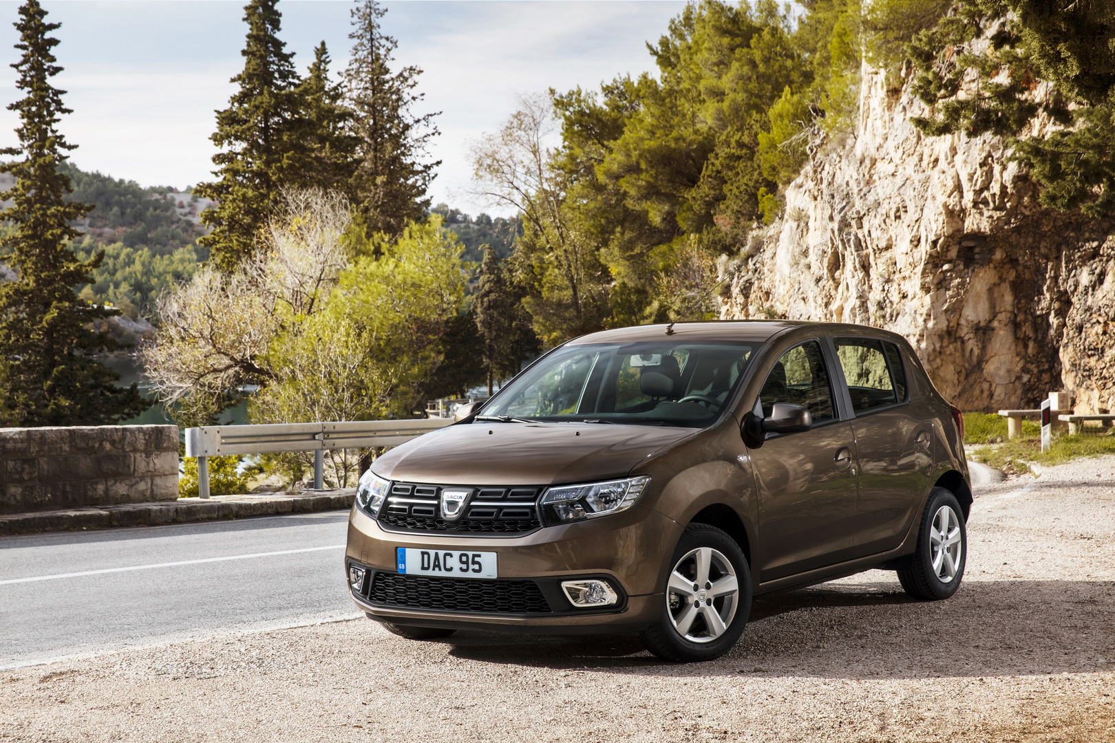2019 dacia sandero 2 Dacia Sandero And Logan MCV Gain New Diesel Engine, Revised Trim Levels