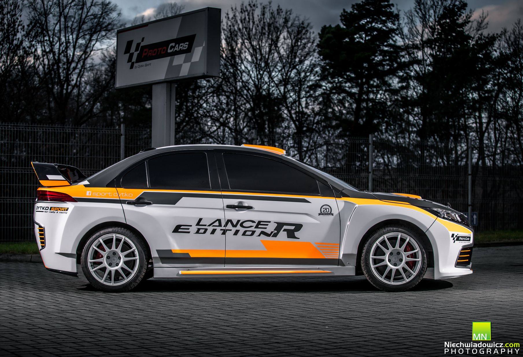 Dytko Sport Mitsubishi Lancer R 10 Mitsubishi Lancer Edition R Is Aimed At Those Clamoring For An Evo XI