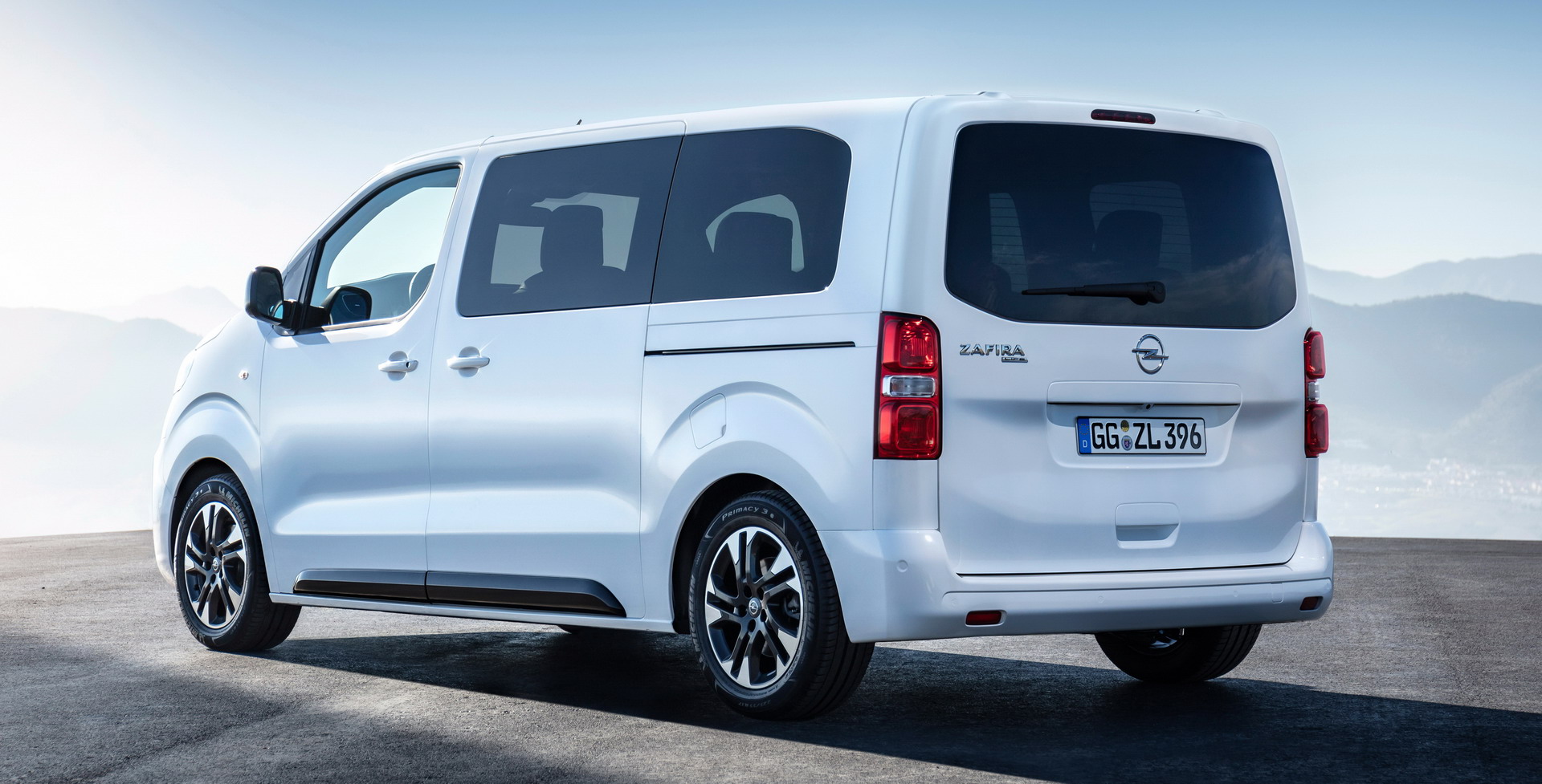 vooroordeel Excursie koppeling New Opel Zafira Life Is The Minivan Version Of The Next PSA-Based Vivaro |  Carscoops