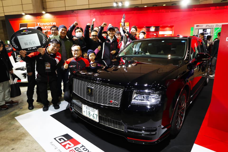 Toyota Century GRMN in black 2 There’s Also A Black Toyota Century GRMN – And It’s Even Cooler