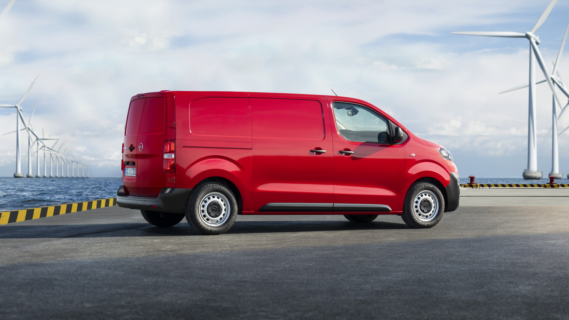 2020 opel vivaro 3 New Opel Vivaro Van Unveiled, Battery-Electric Coming Next Year