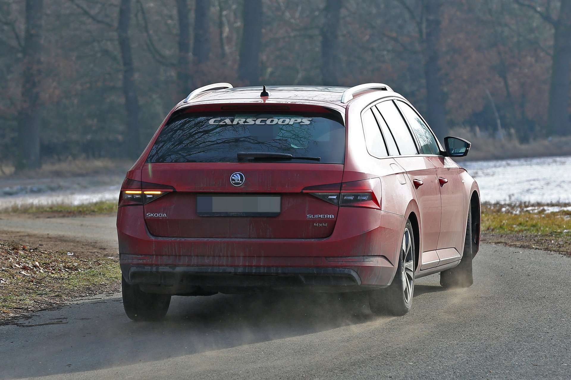 2019-Skoda-Superb-Facelift-Scoop-08 2019 Skoda Superb Practically Undisguised As It Inches Closer To Debut