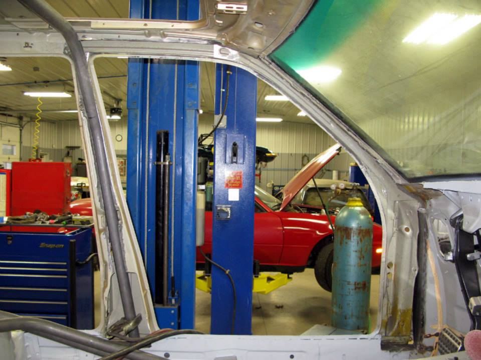 mercedes 190e c63 amg conversion 48 Tuner Transplants Classic Mercedes 190E 2.5 16 EVO Body On A Modern C63 AMG