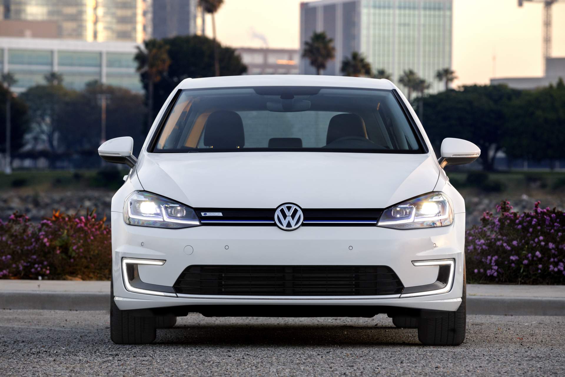 2019 VW e-Golf 7 2019 VW e-Golf Up To $1,550 More Expensive, Starts At $32,790